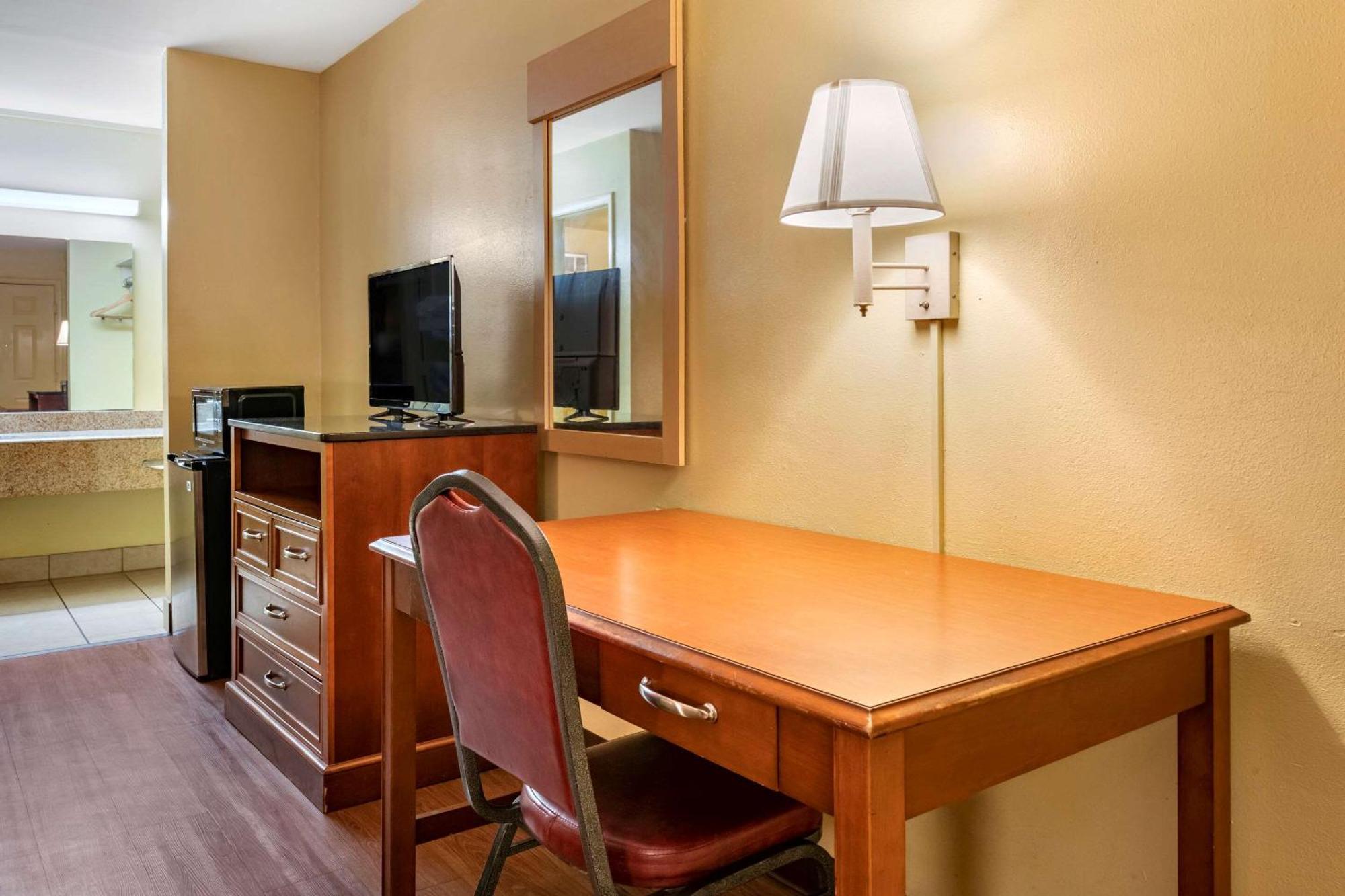 Double Room with Two Double Beds - Non-Smoking
