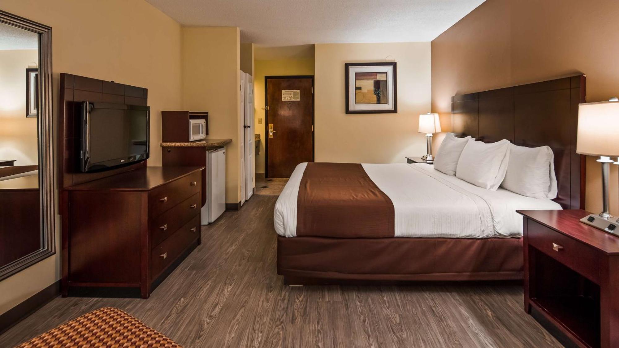 Standard King Room