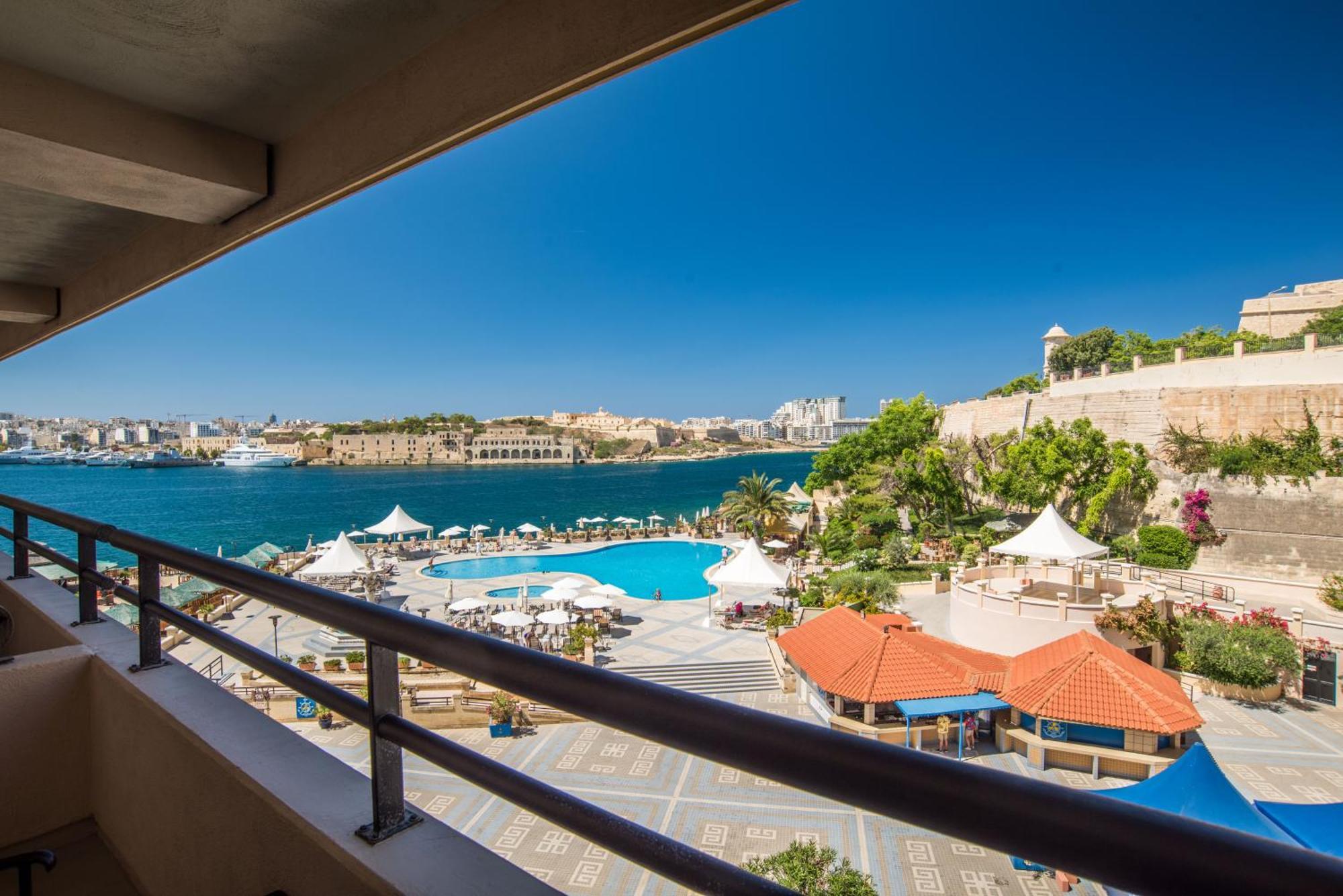 Chambre Double ou Lits Jumeaux de Luxe avec Vue Partielle sur la Mer