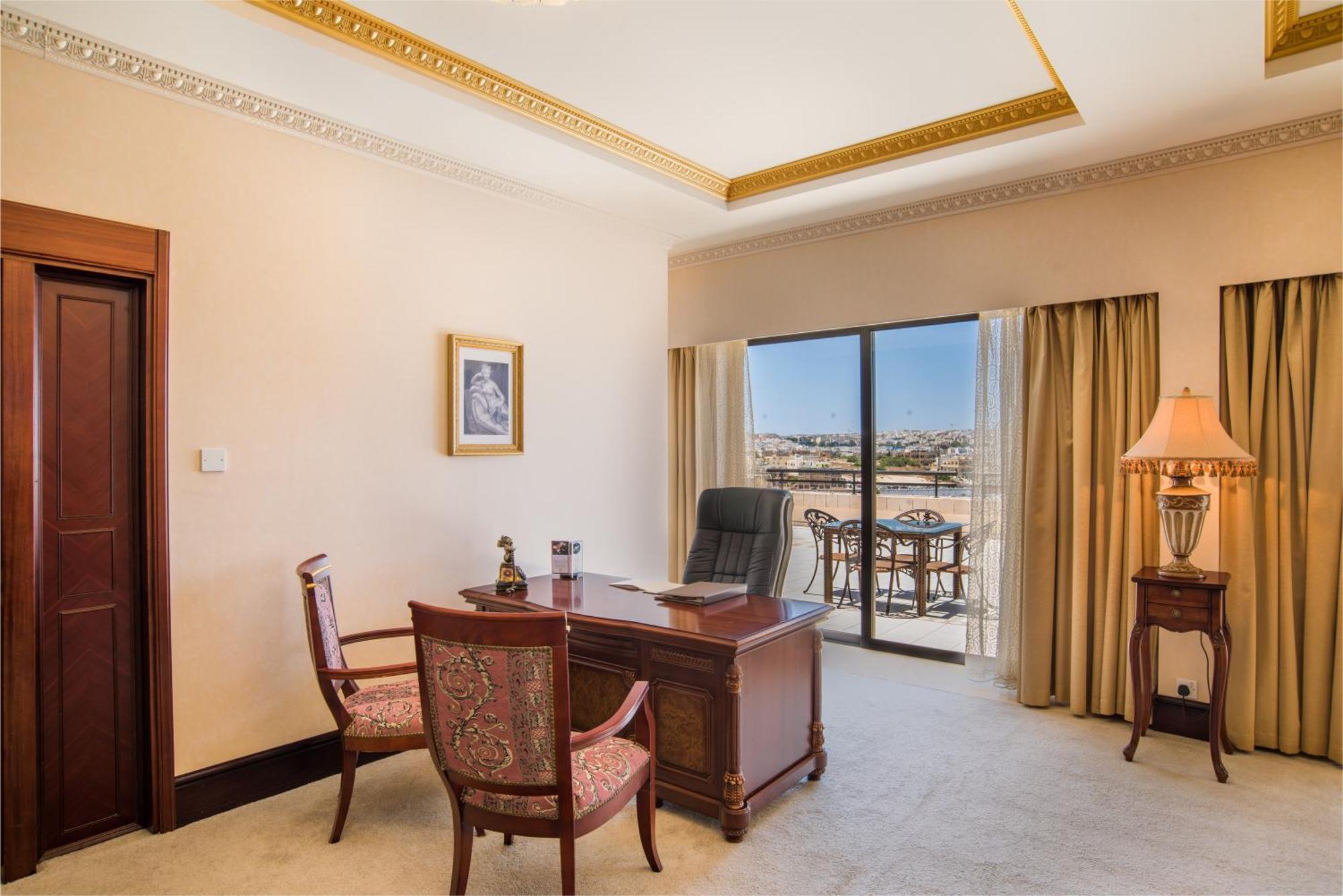 Suite Présidentielle avec Terrasse et Vue Directe sur Mer