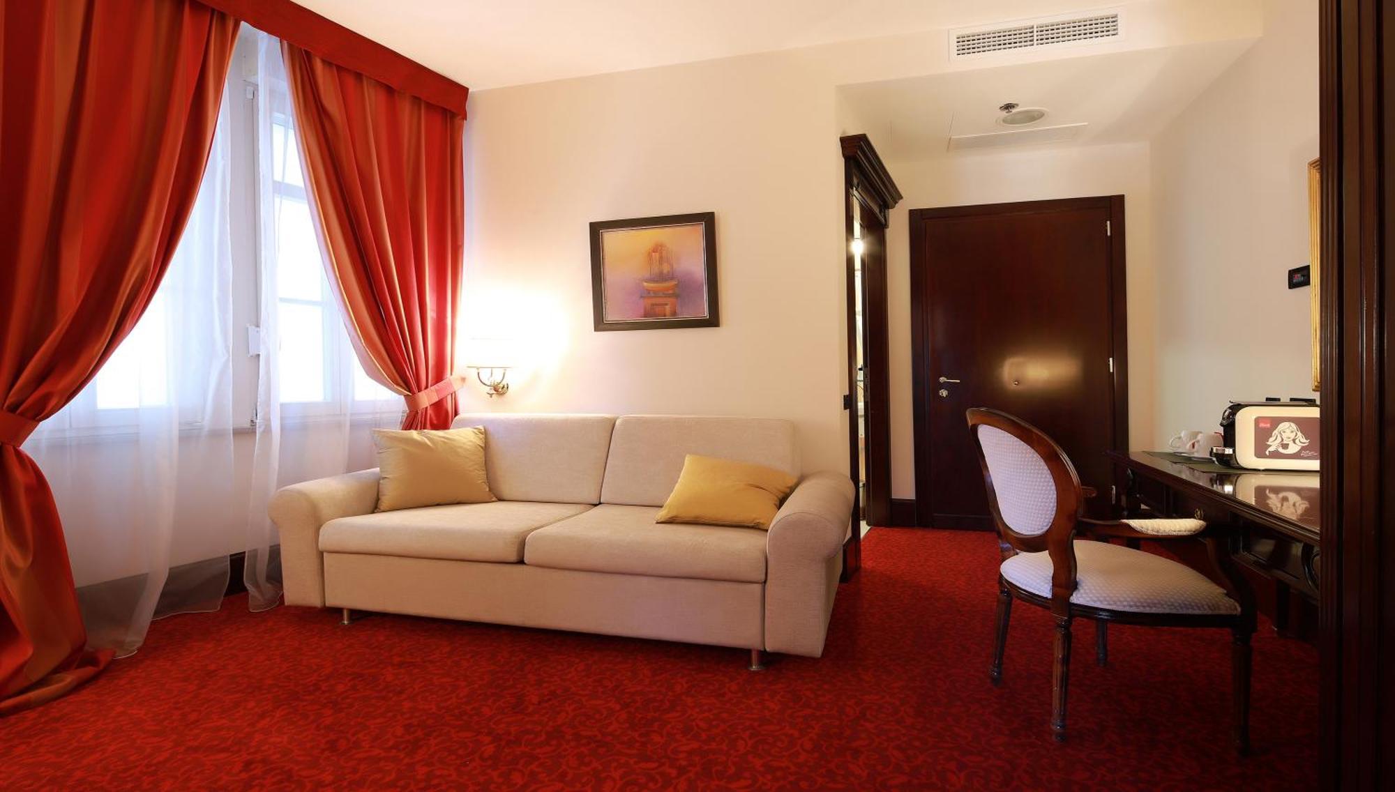 Deluxe Suite mit Balkon