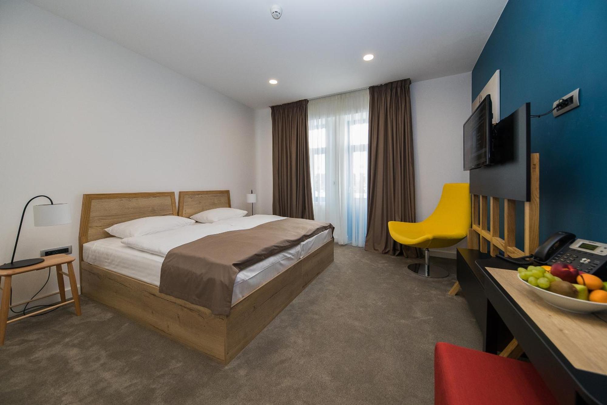 Superior Double or Twin Room with Sea Side View and Balcony,1022396446:JPEG