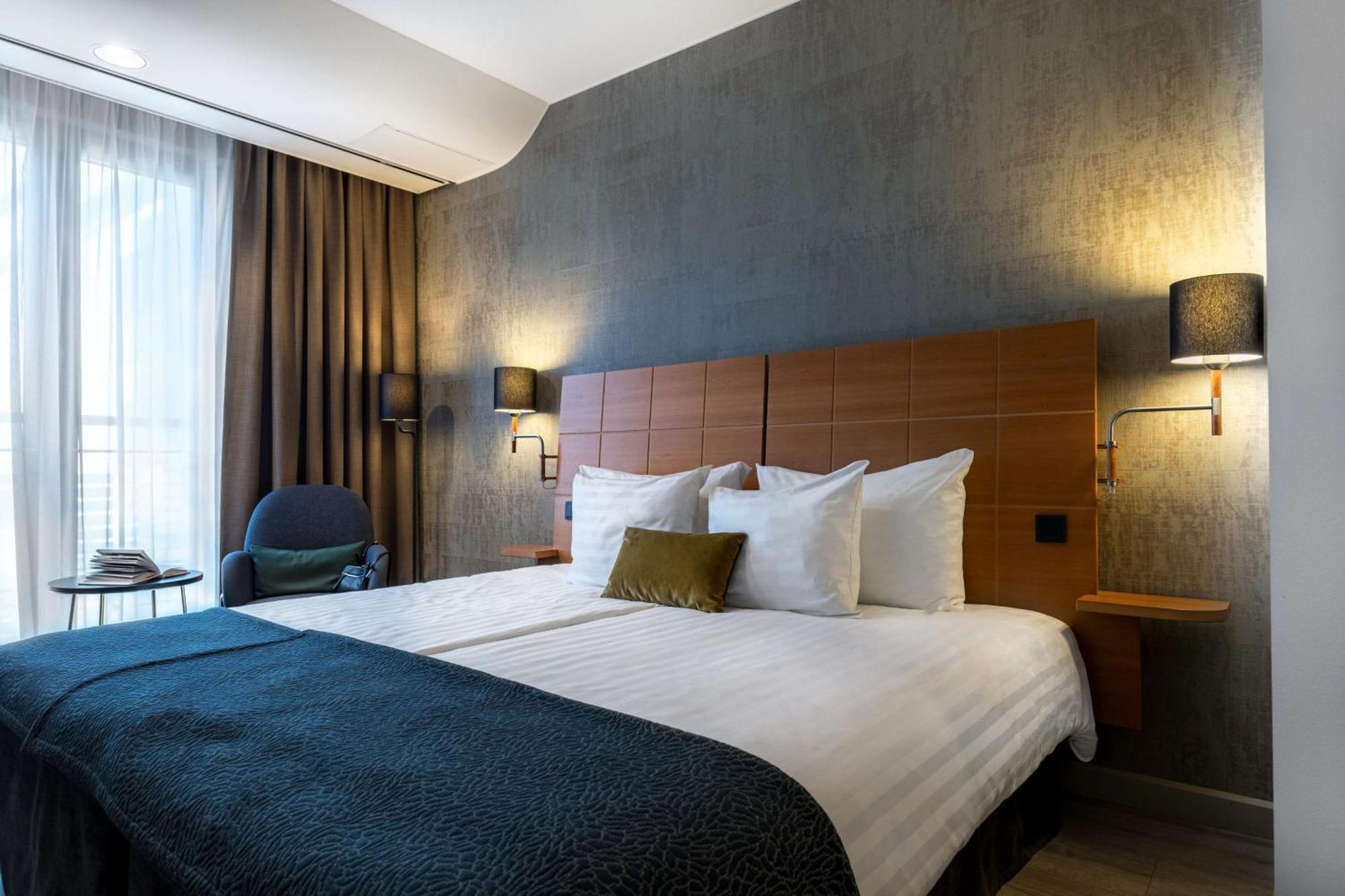 Standard Zimmer mit Kingsize-Bett