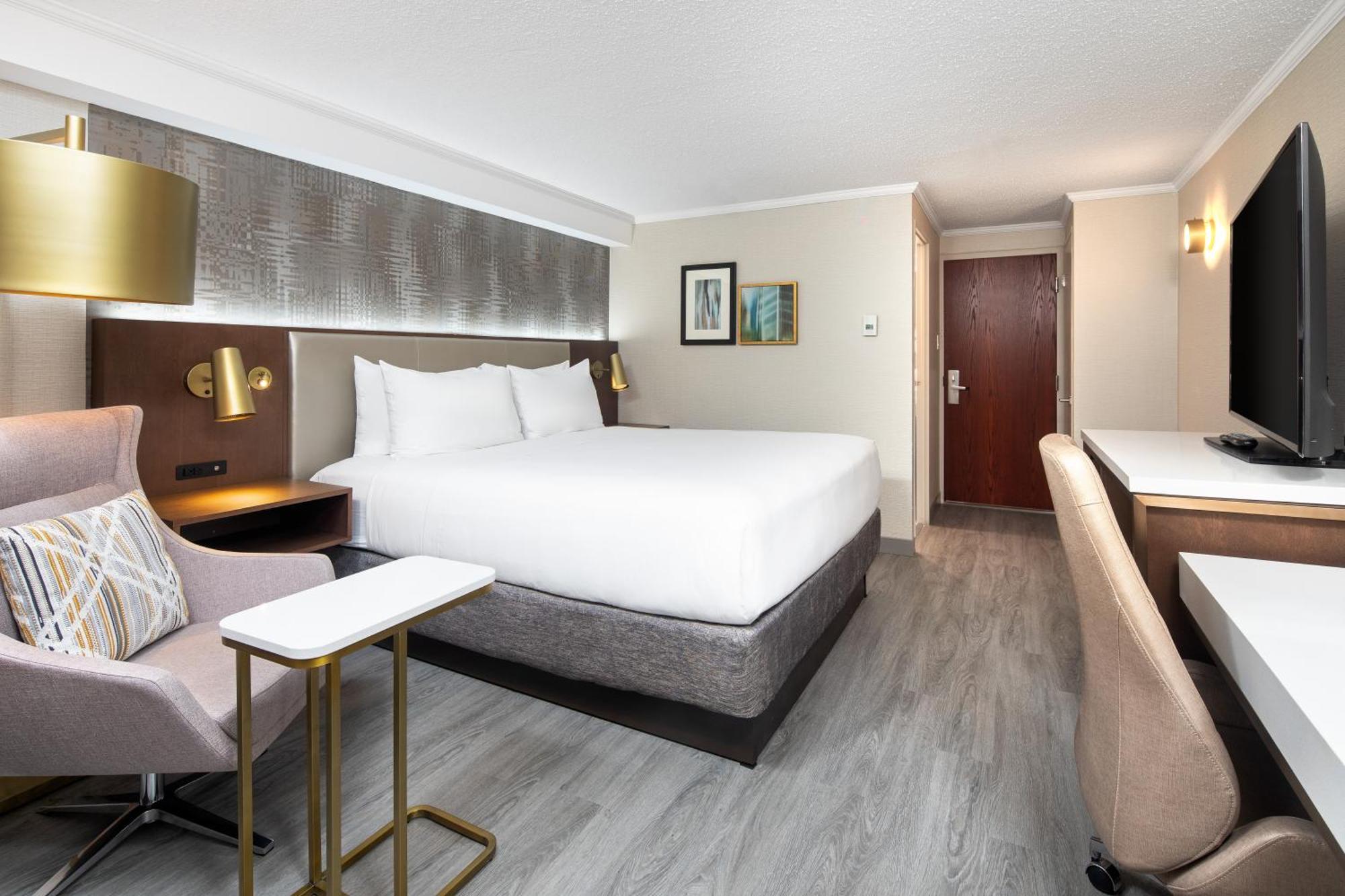 Chambre Lit King-Size Étage Supérieur - Non-Fumeurs