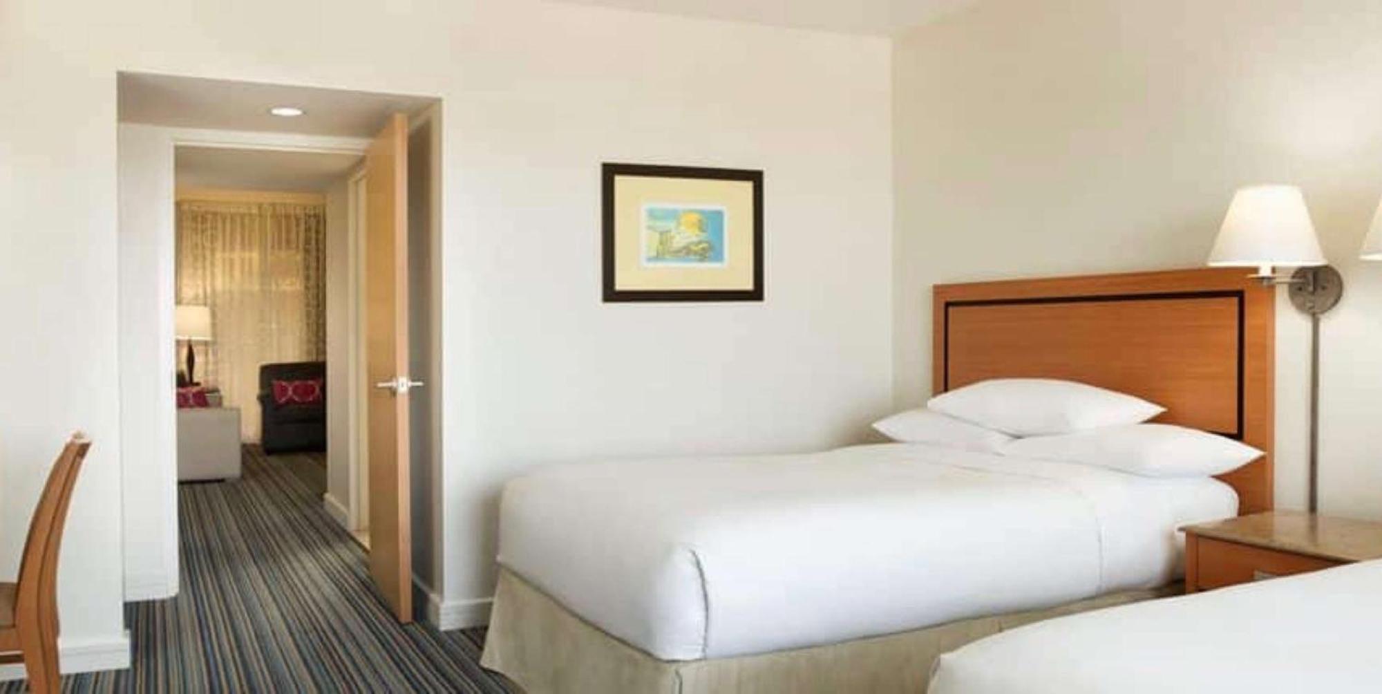 Standard Double Suite