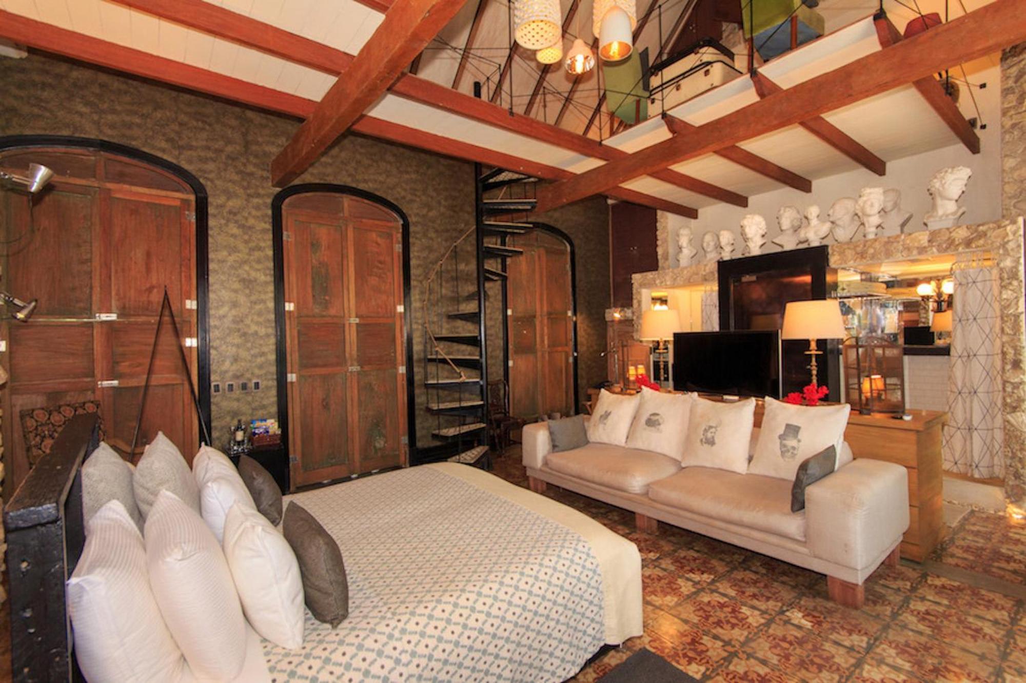 Presidential Suite