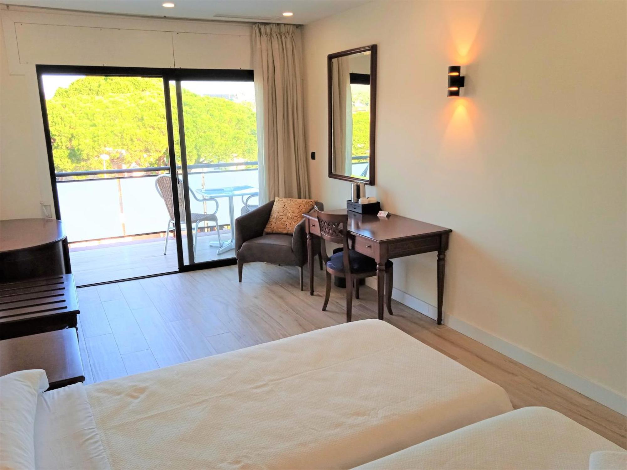 Quadruple Room with Balcony,1278064783:JPEG