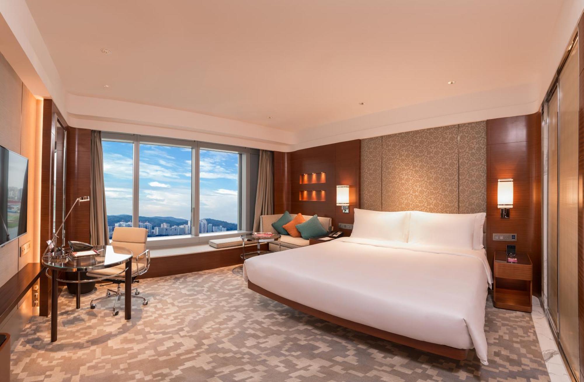Offre Staycation - Surclassement Gratuit en Chambre Deluxe avec Départ Tardif