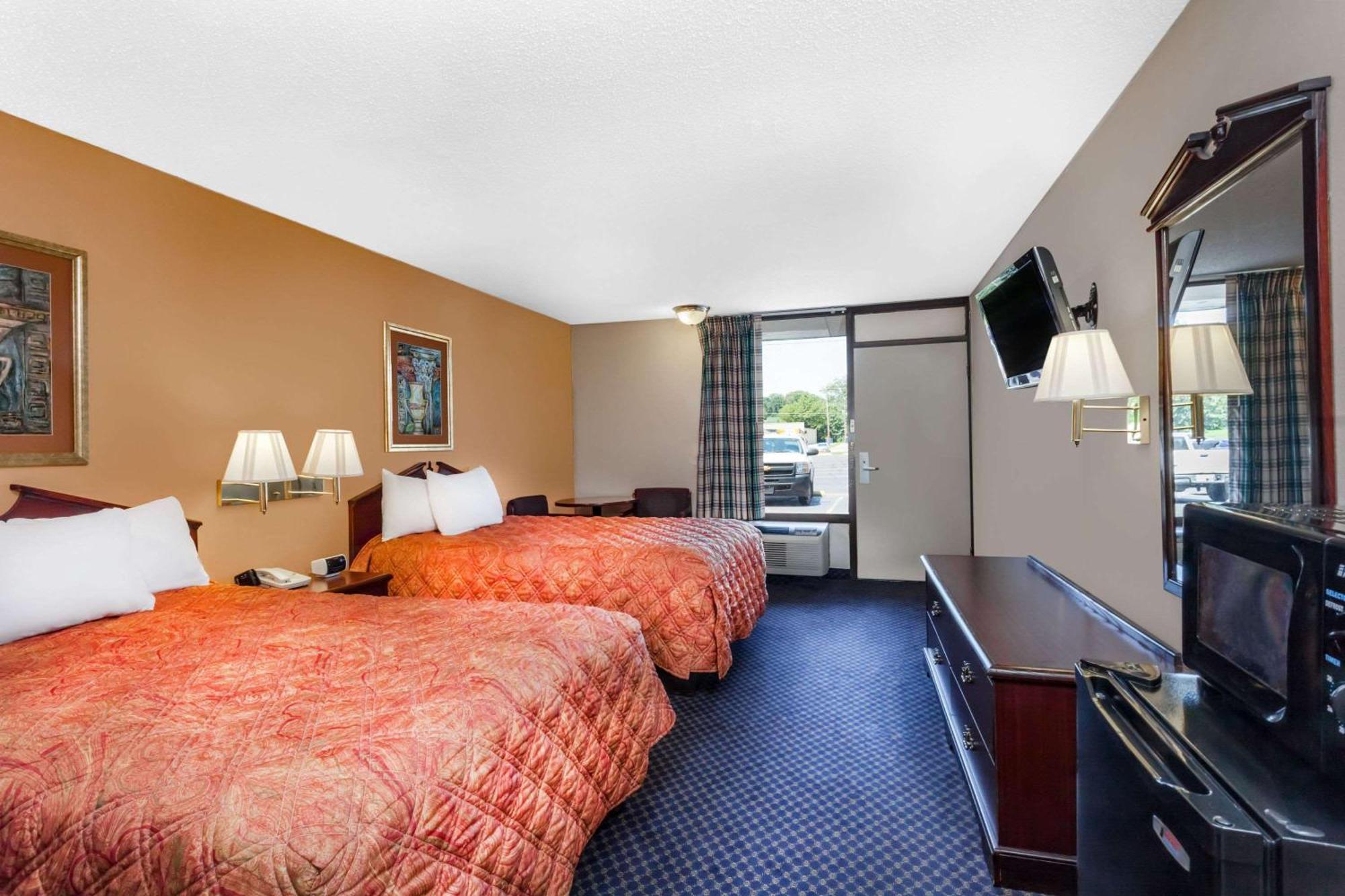 Double Room with Two Double Beds - Non-Smoking