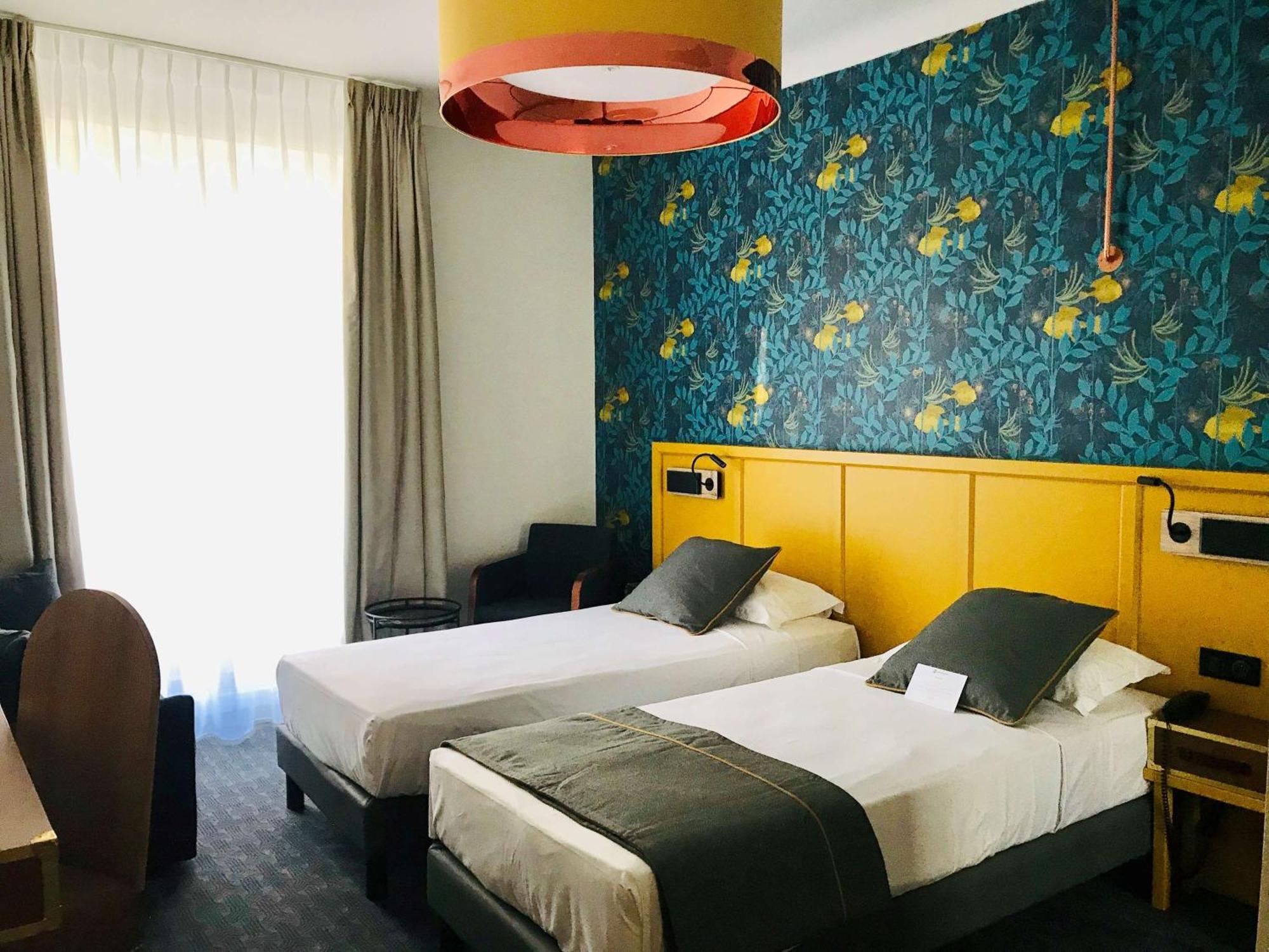 Chambre Lit King-Size Supérieure avec Climatisation