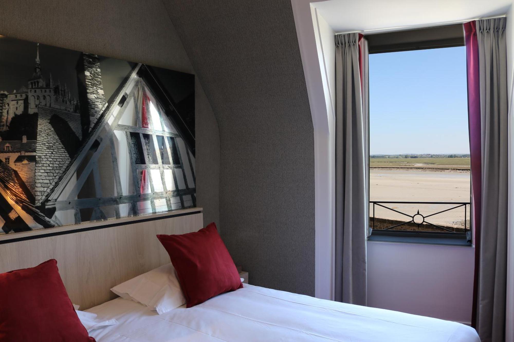 Double or Twin Room with views of Mont-Saint-Michel Bay - Main Building,755340802:JPEG