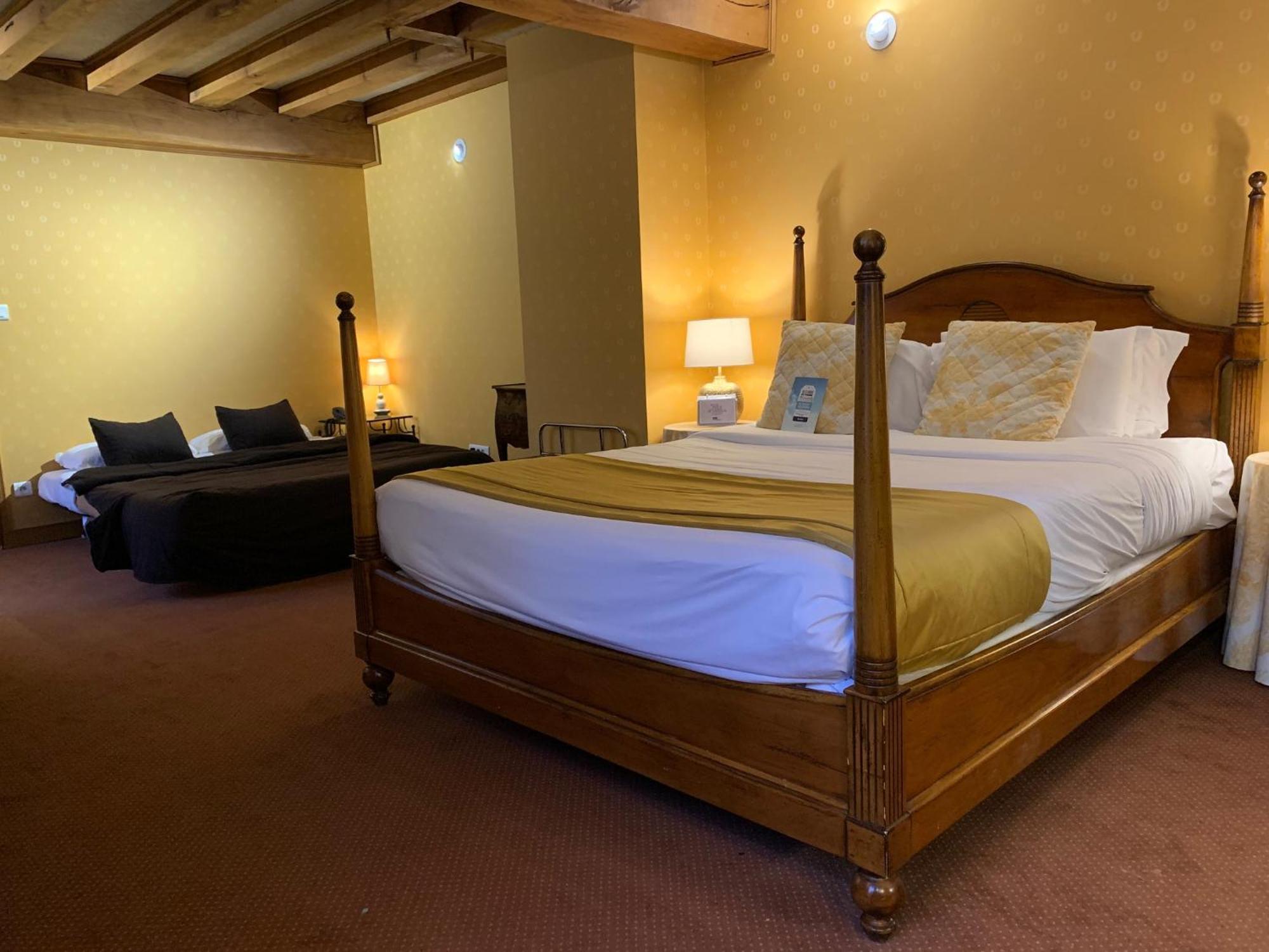 Grande Chambre Familiale (5 Adultes)