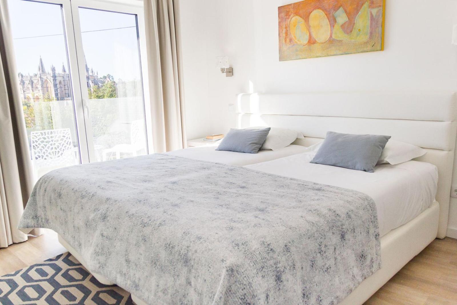 Quarto Duplo com Varanda e Vista Mosteiro