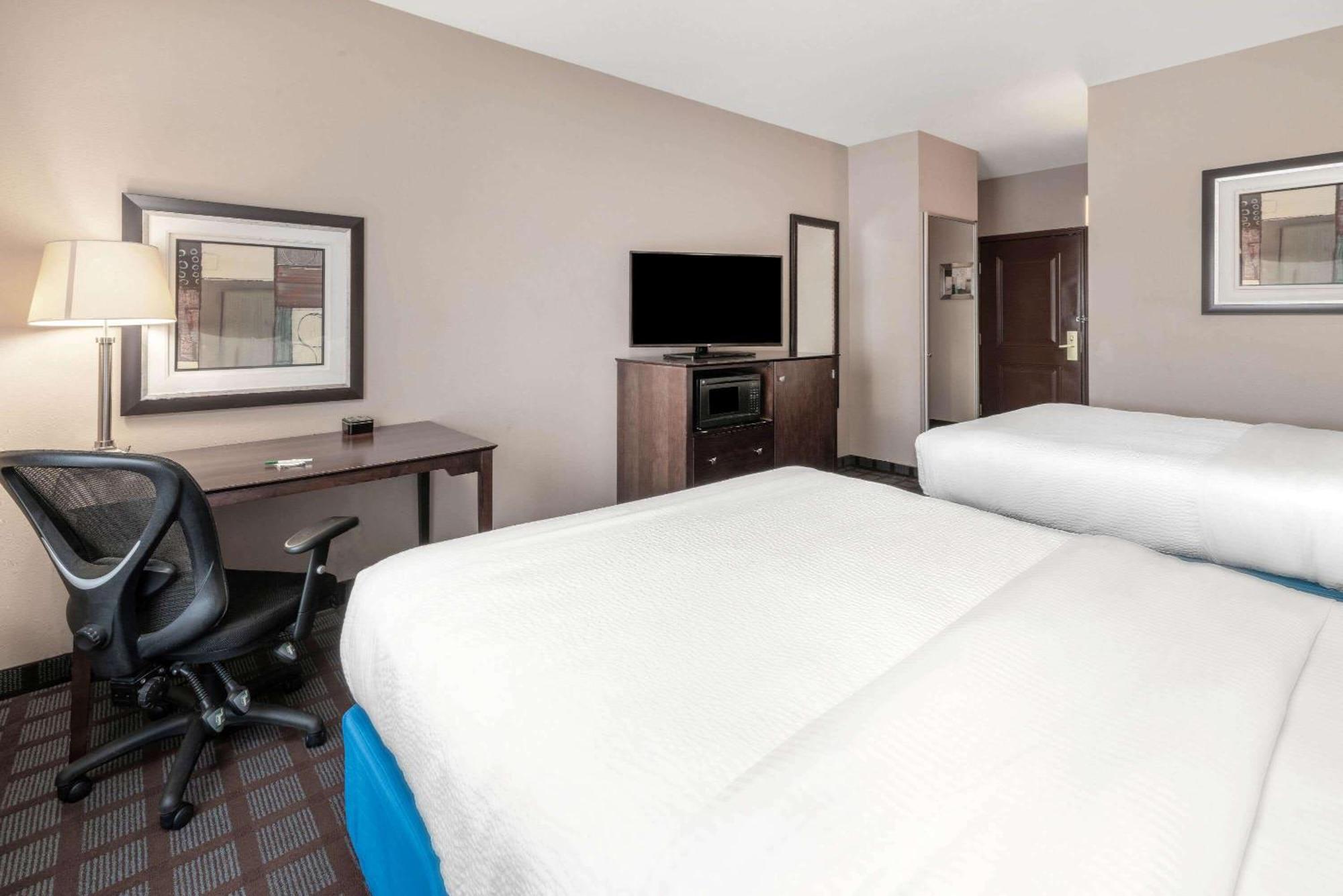 Queen Room with Two Queen Beds