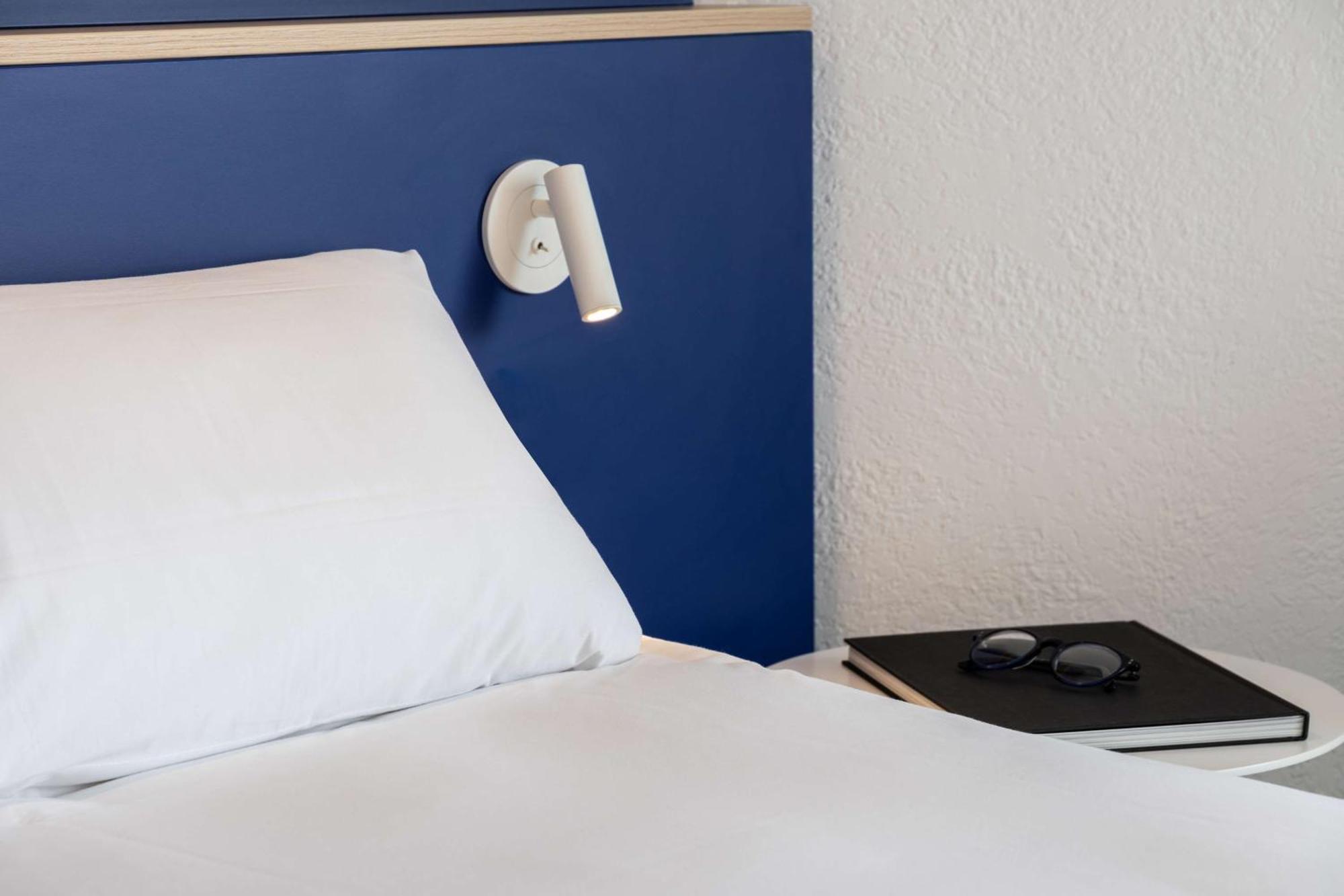 Chambre Lit Queen-Size Supérieure avec Balcon - Vue sur Mer - Non-Fumeurs