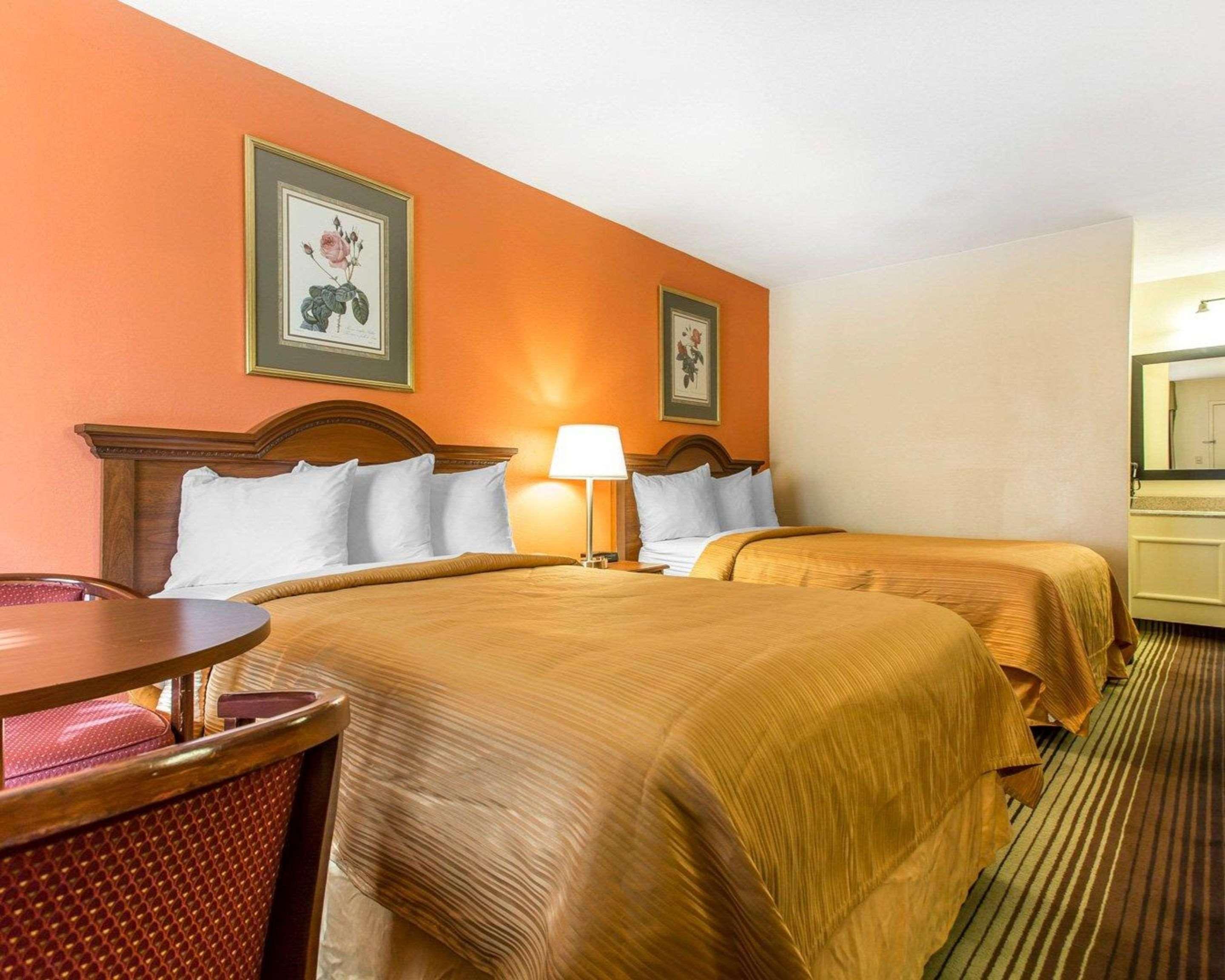 Double Room with Two Double Beds - Smoking