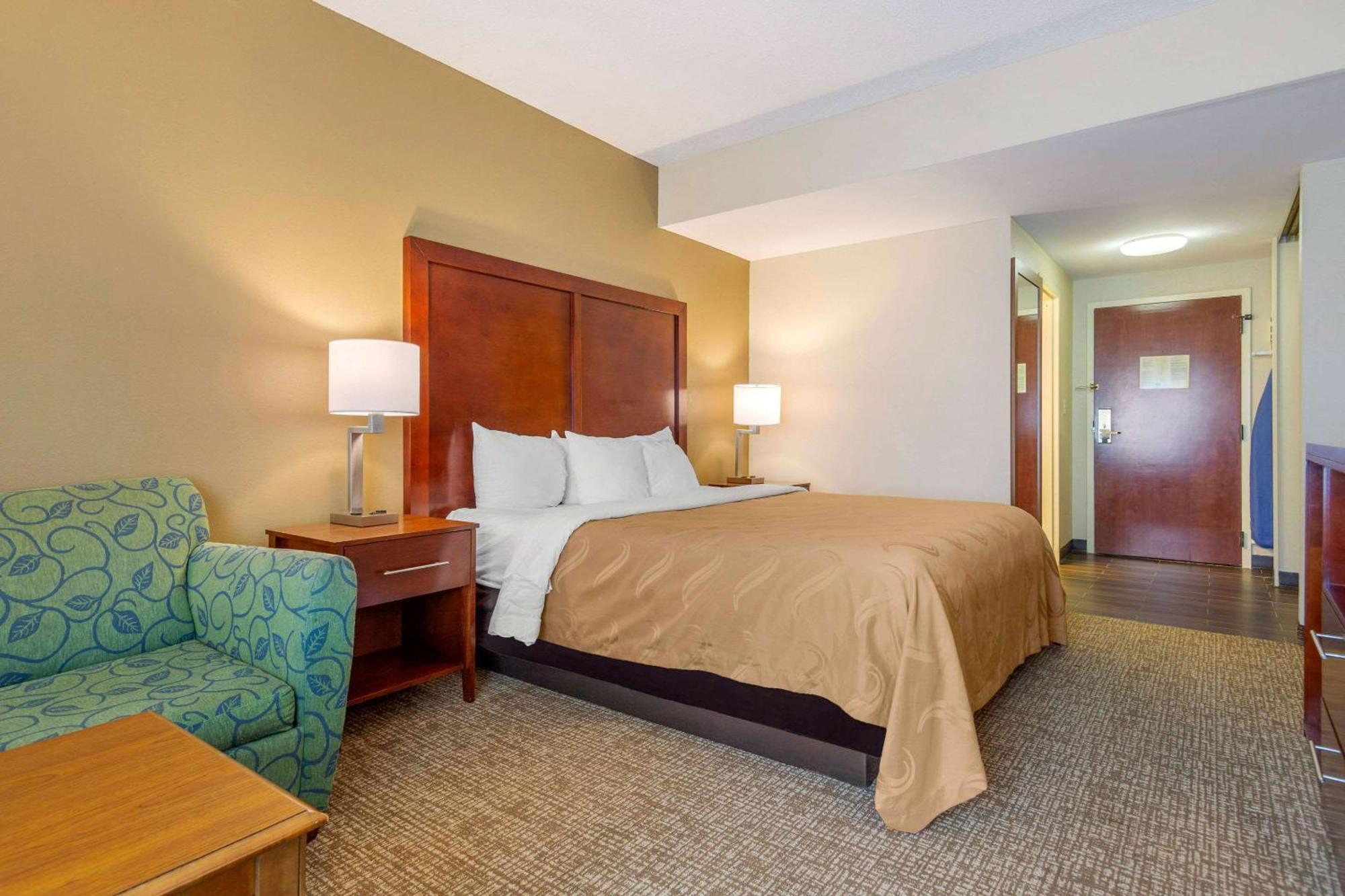Standard King Room