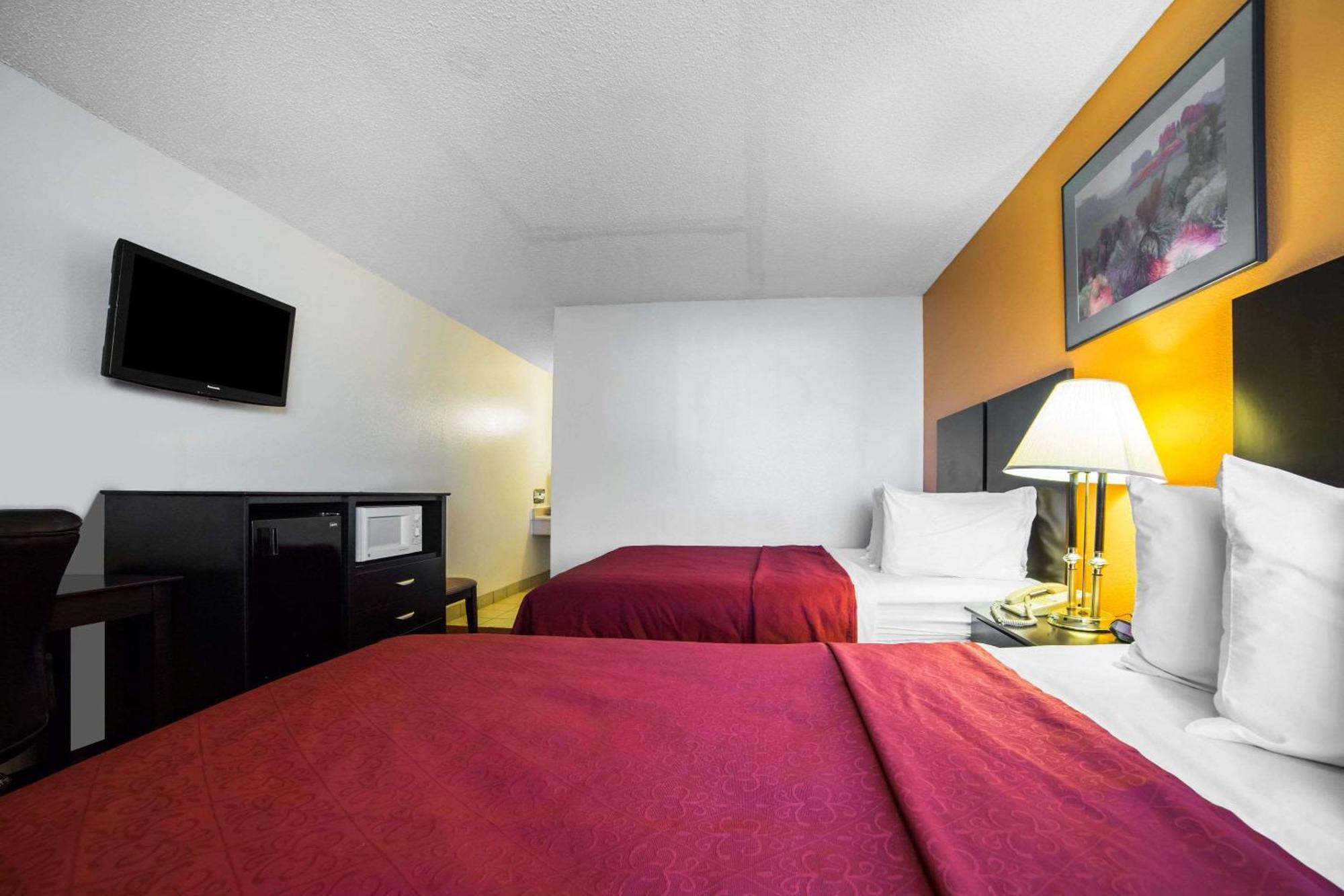 Queen Room with Two Queen Beds -  1st Floor/Non-Smoking