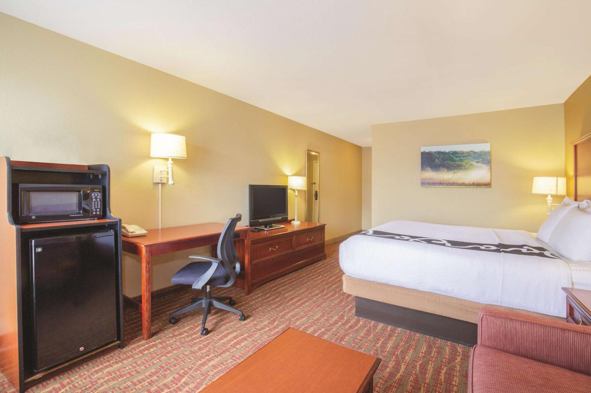 King Room with Sofa Bed