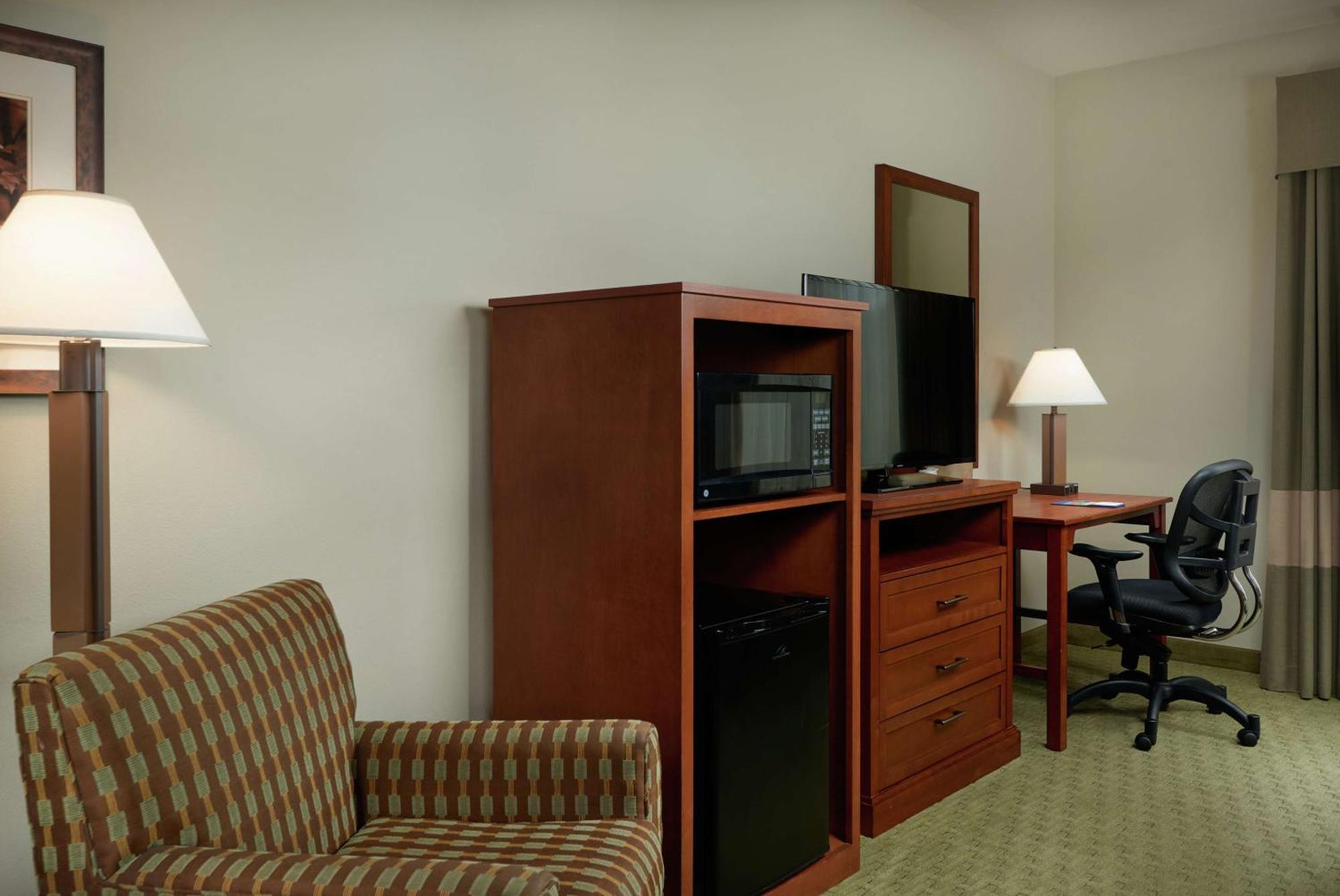 Queen Room with Two Queen Beds - Mobility and Hearing Access/Non-Smoking
