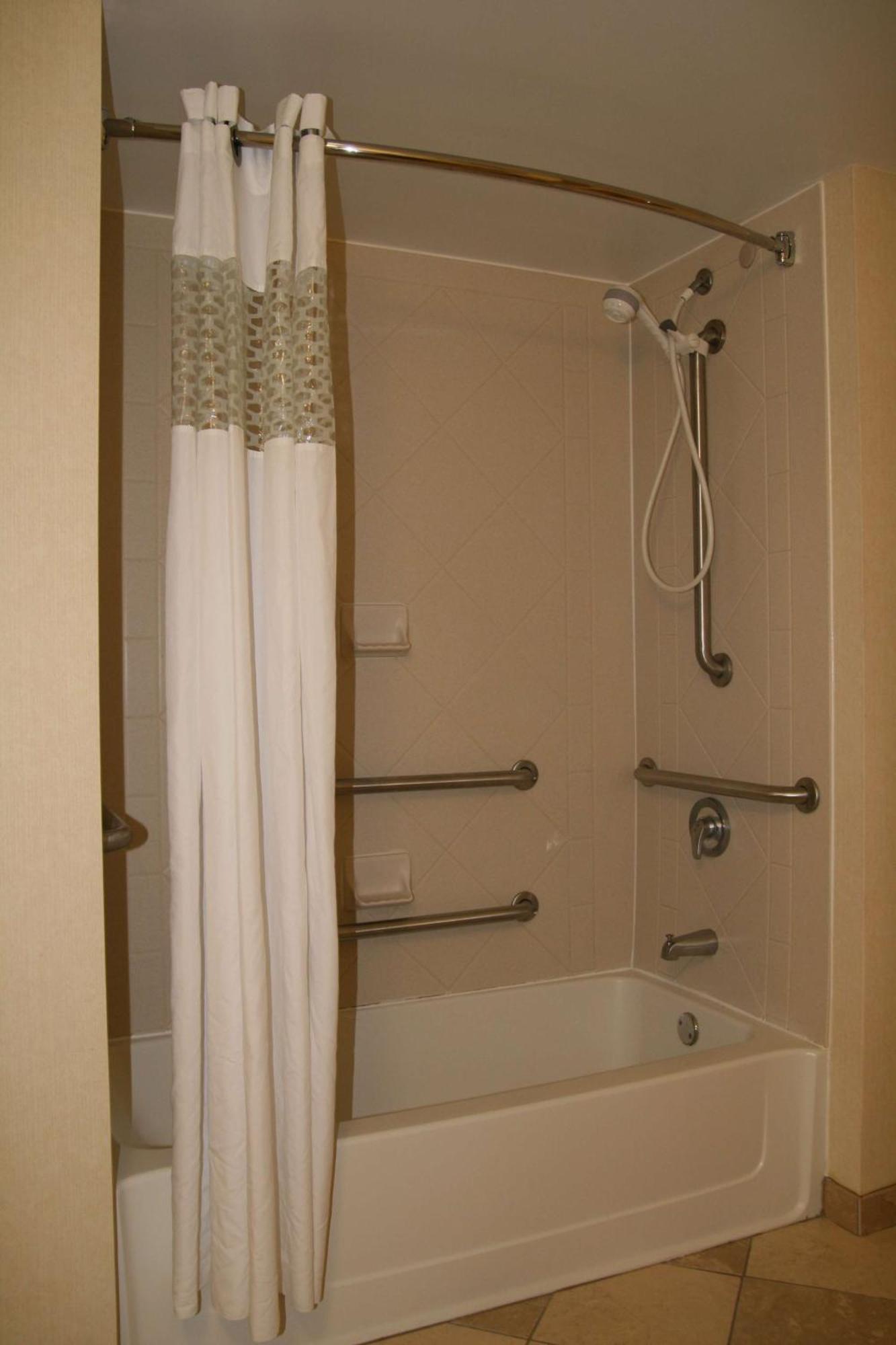 King Room - Mobility Access/Non-Smoking