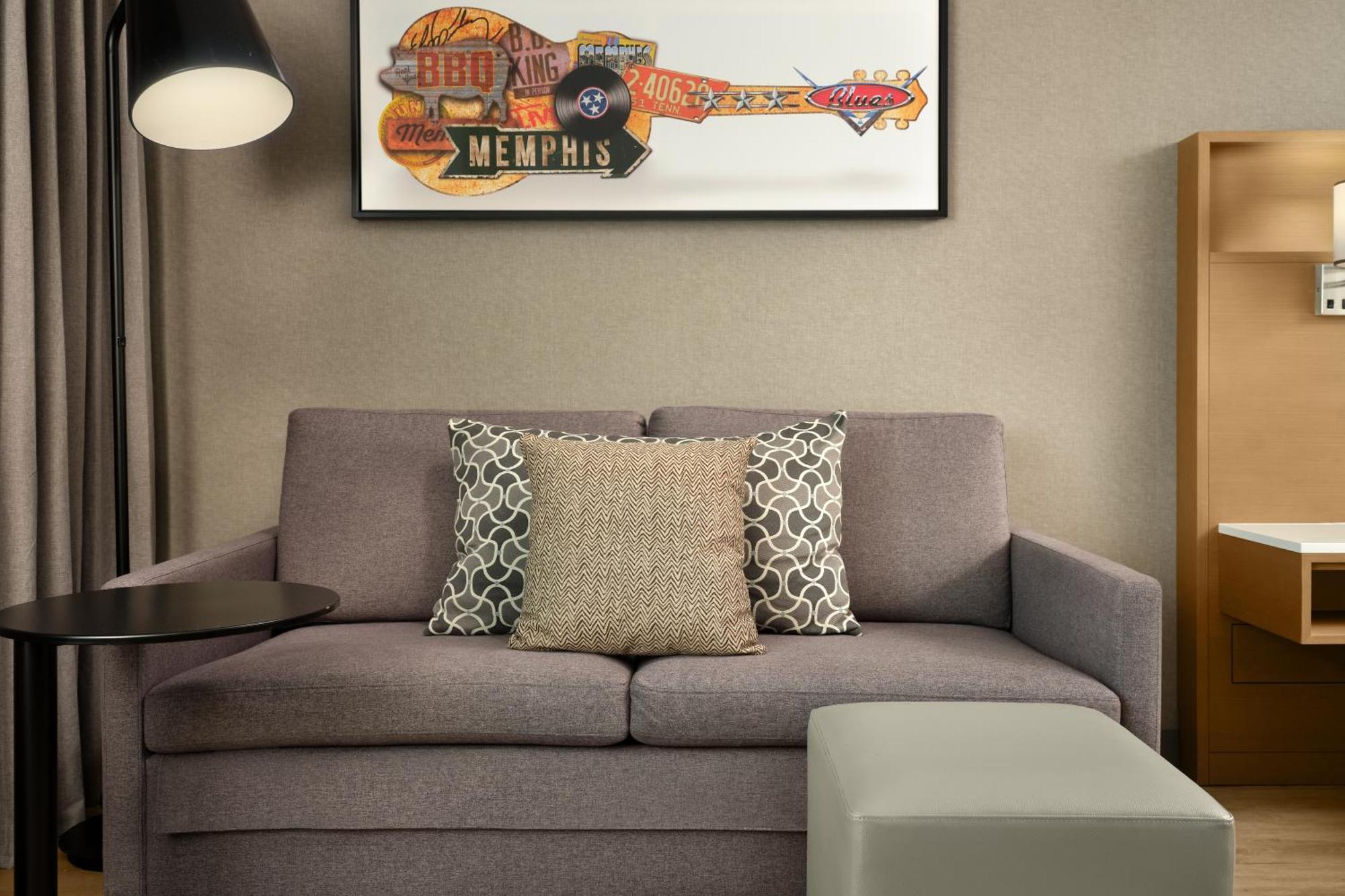 King Room with Sofa Bed - Non-Smoking