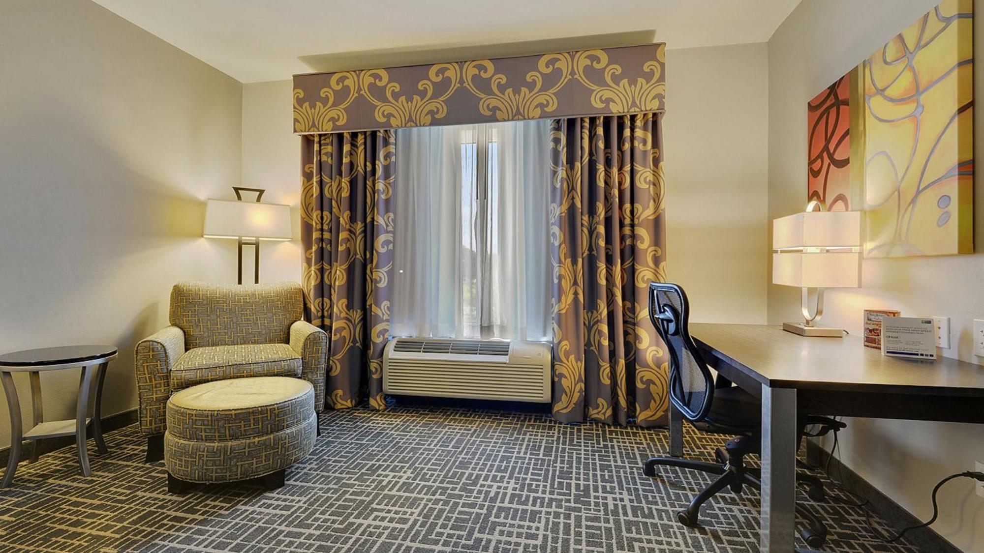 Standard King Room