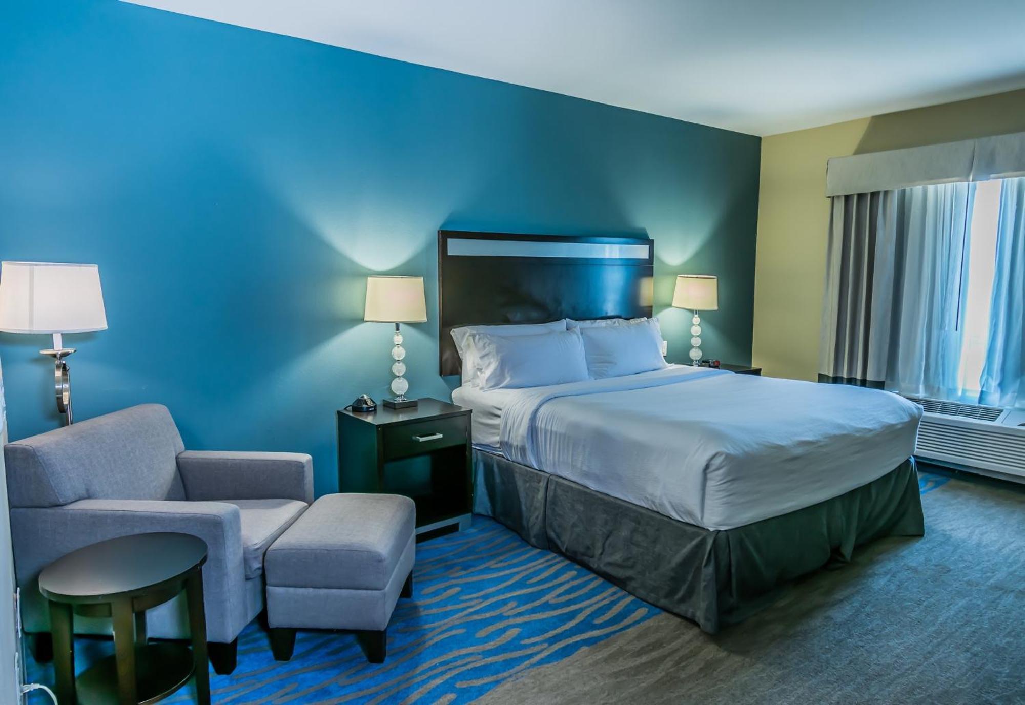 Standard King Room