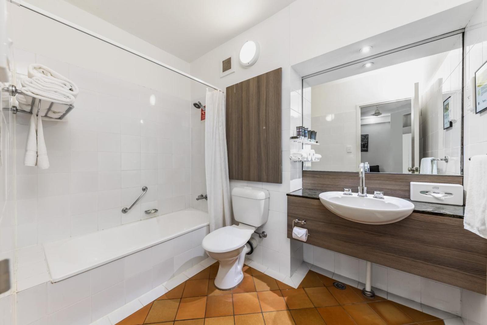 Junior King Suite