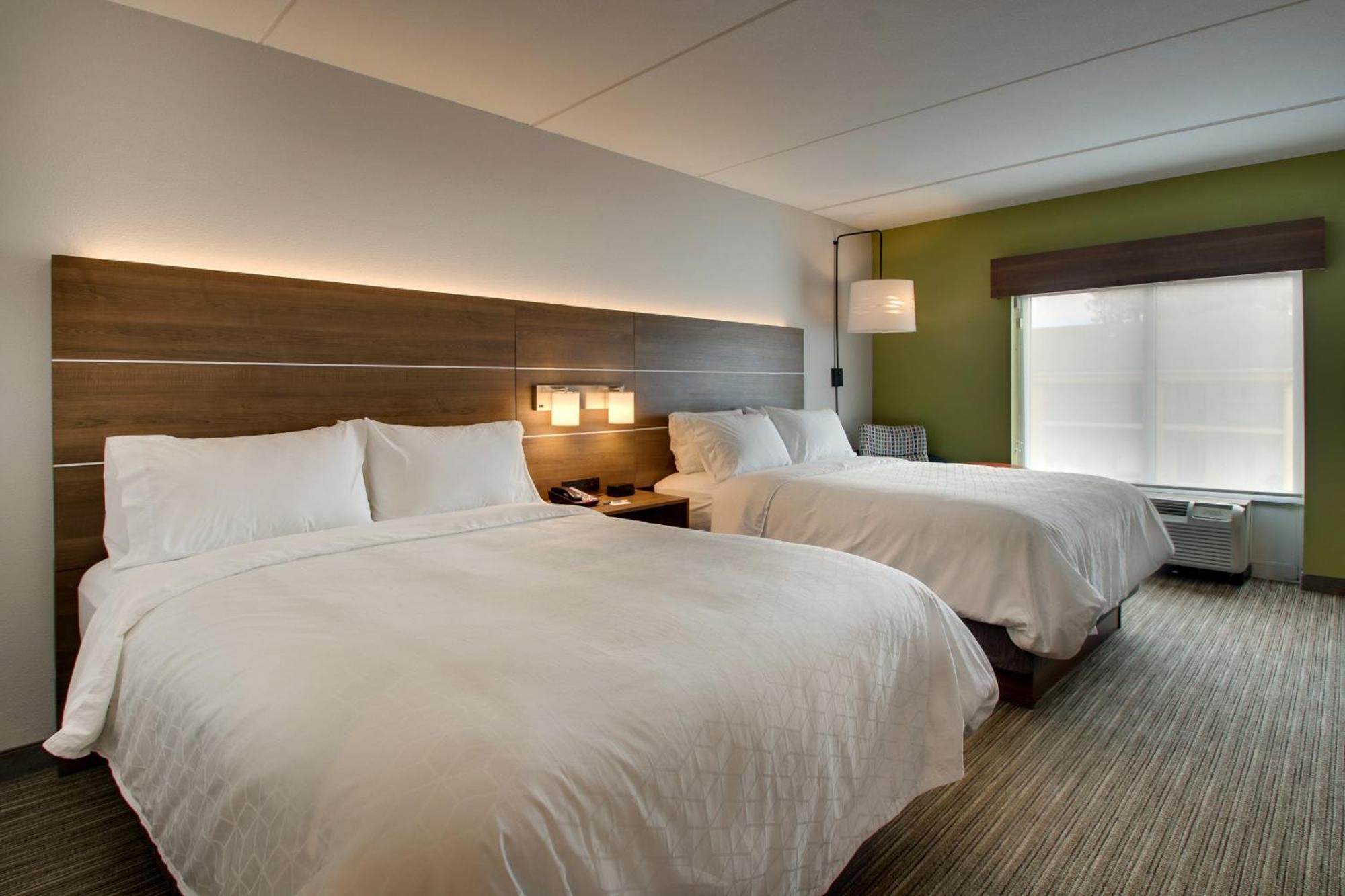 Standard Room with Two Queen Beds