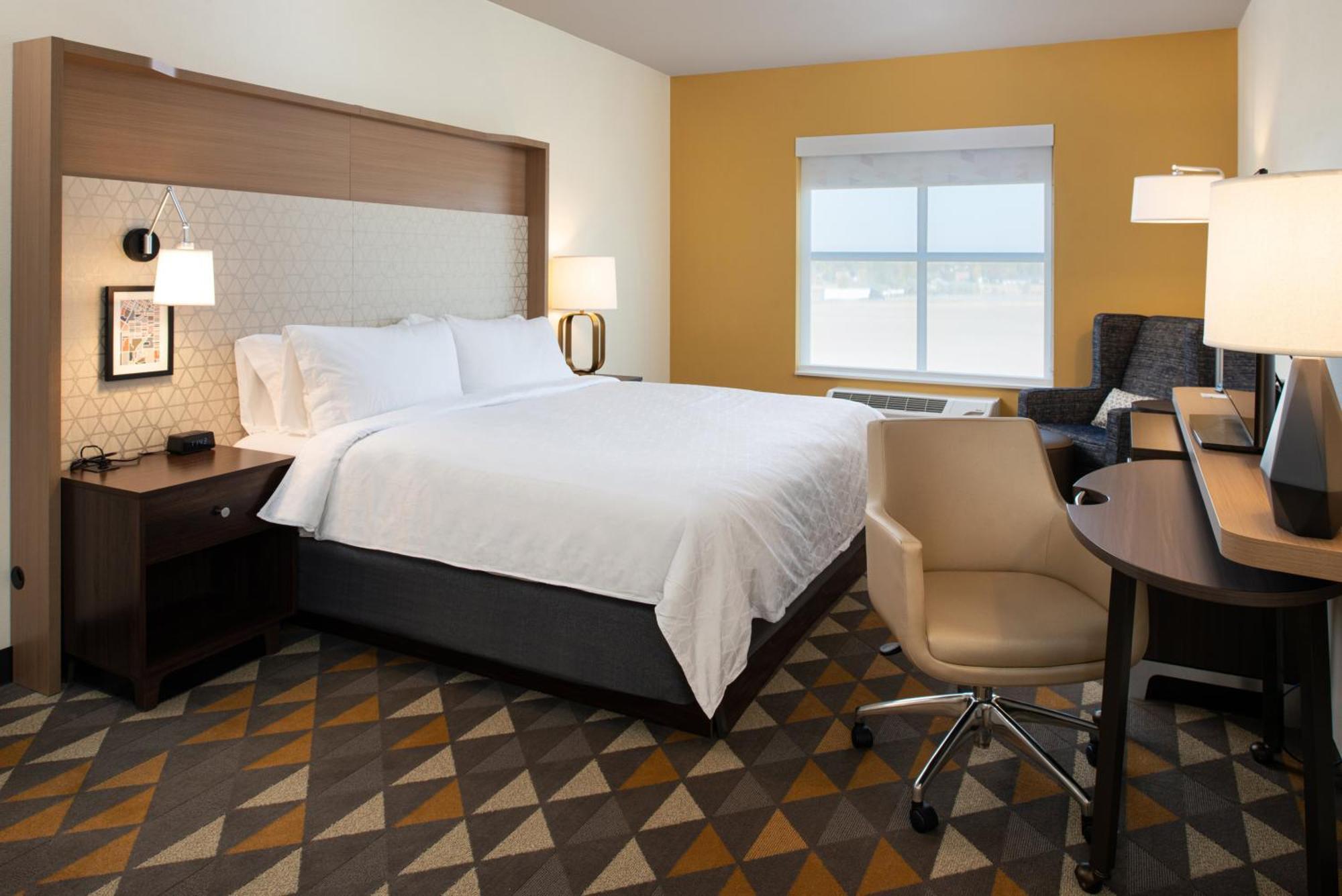 Standard King Room