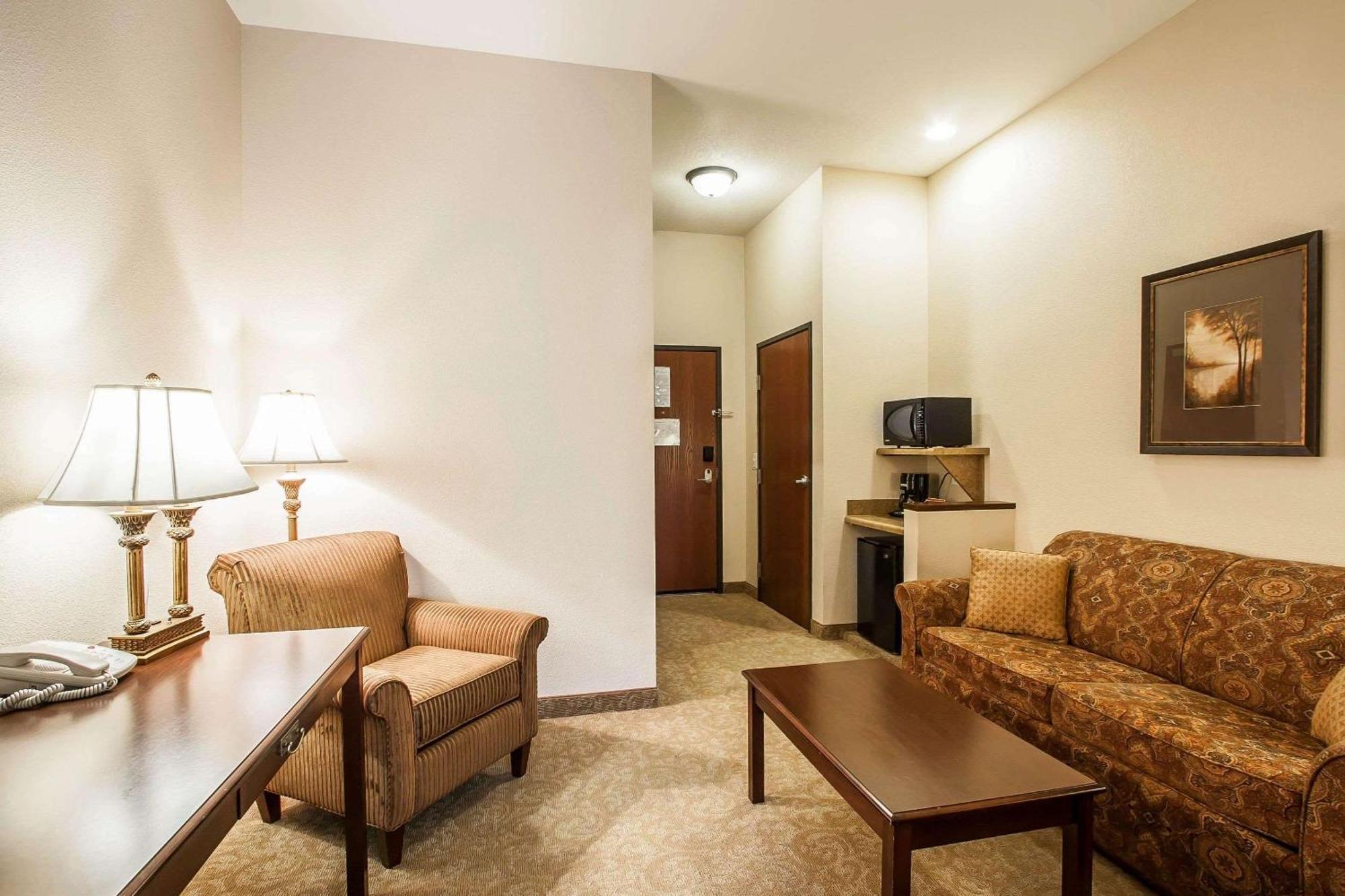 Standard King Suite Non-Smoking