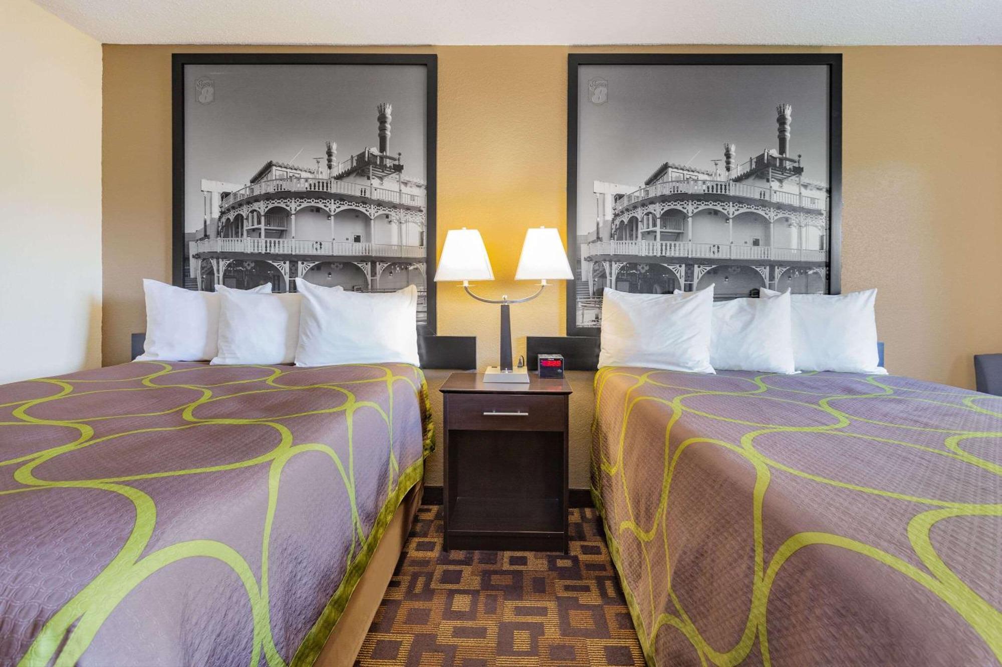 Deluxe Double Room with Two Double Beds - Non-Smoking