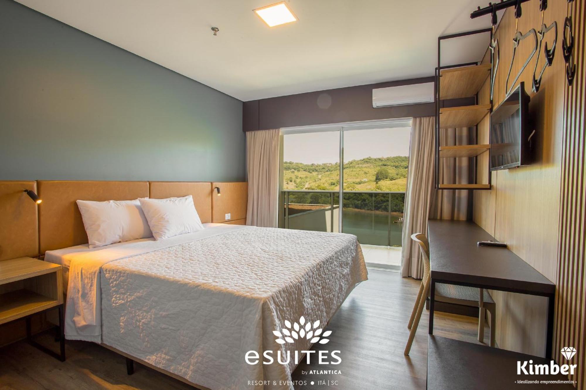 Double Room with Lake View,1559484868:JPEG