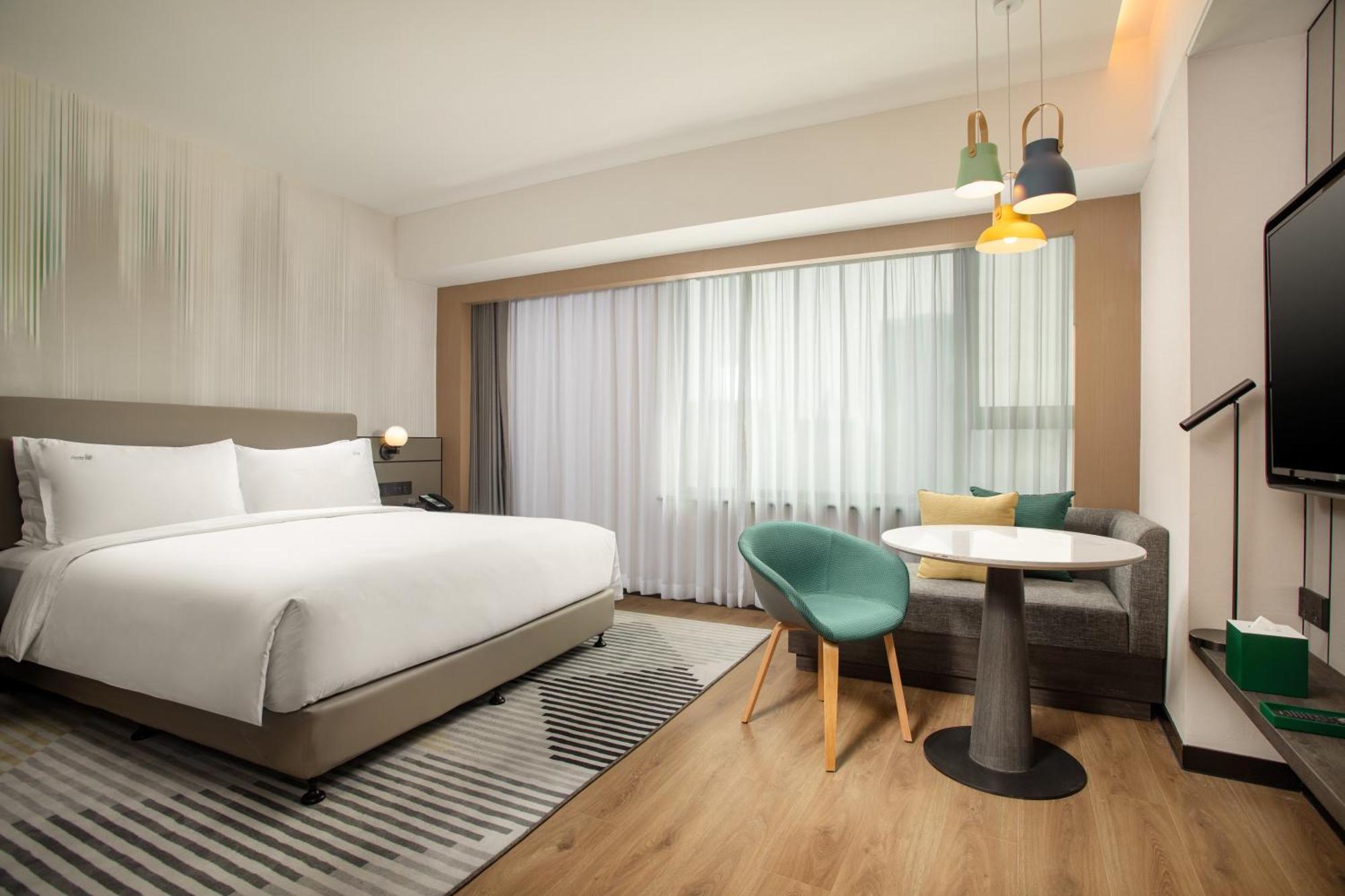 Habitación Doble con cama grande con vistas a la ciudad