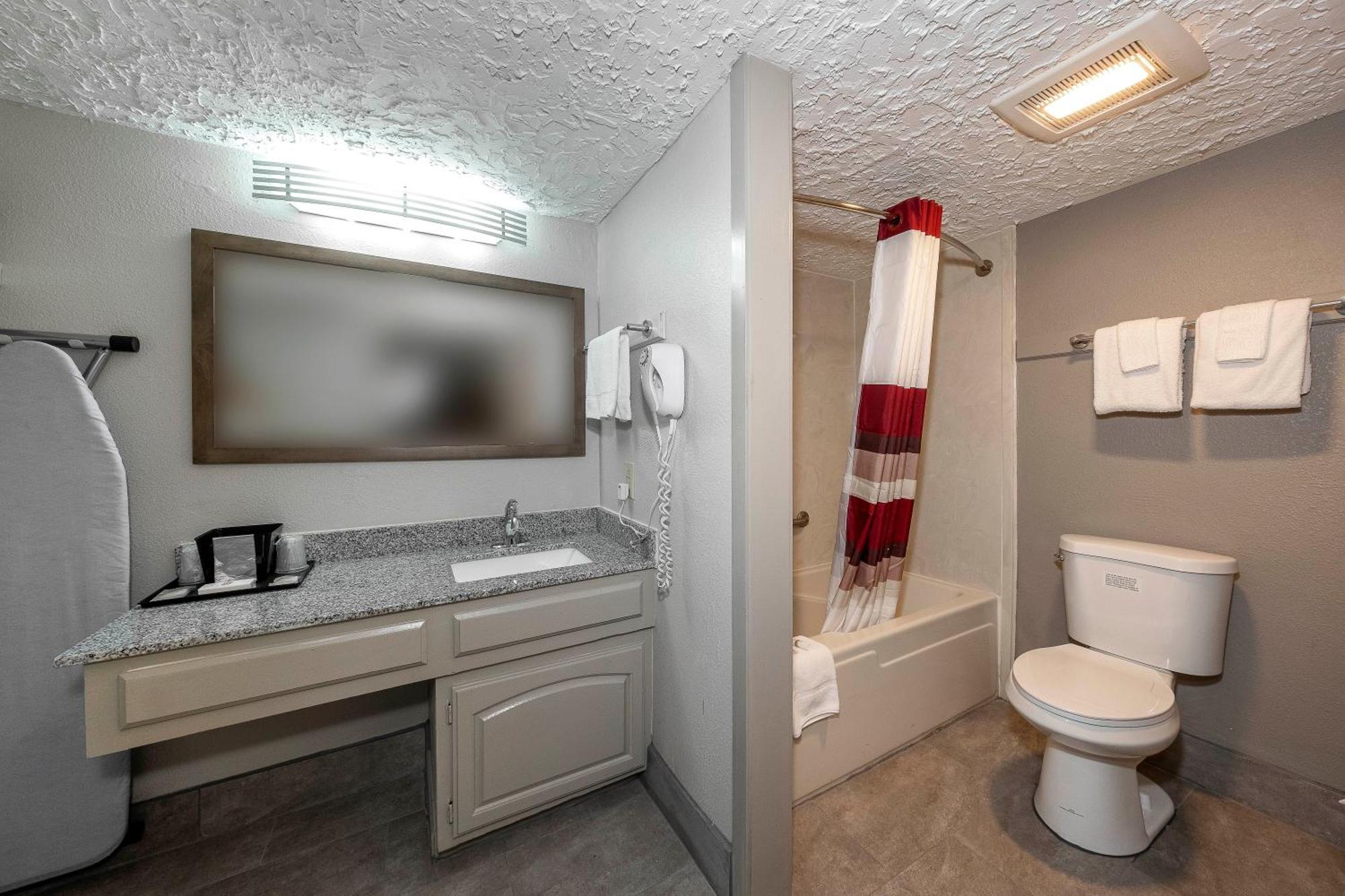 Deluxe King Room Smoke Free