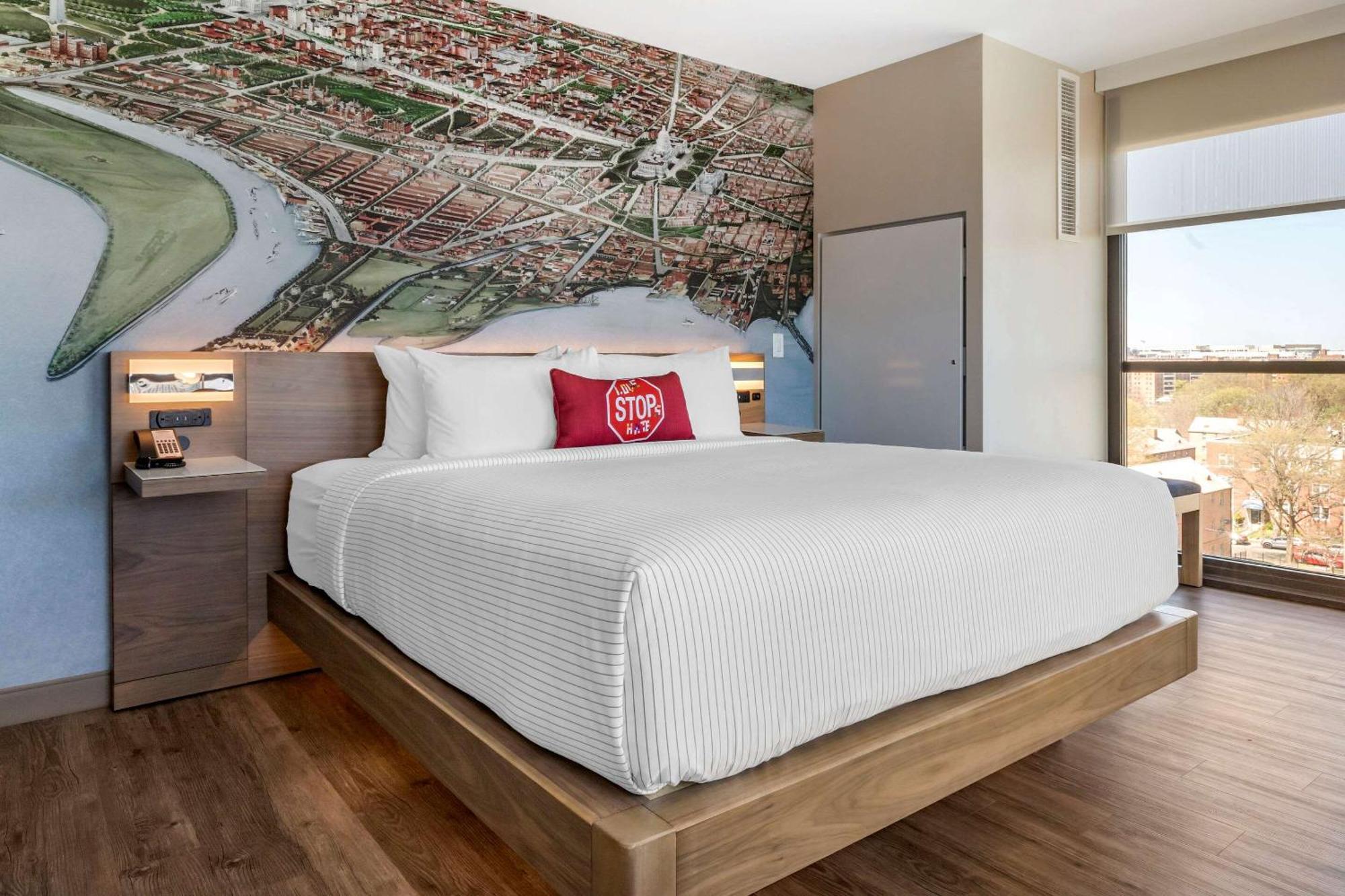 Chambre d'Angle Lit King-Size Plus Spacieuse - Non-Fumeurs
