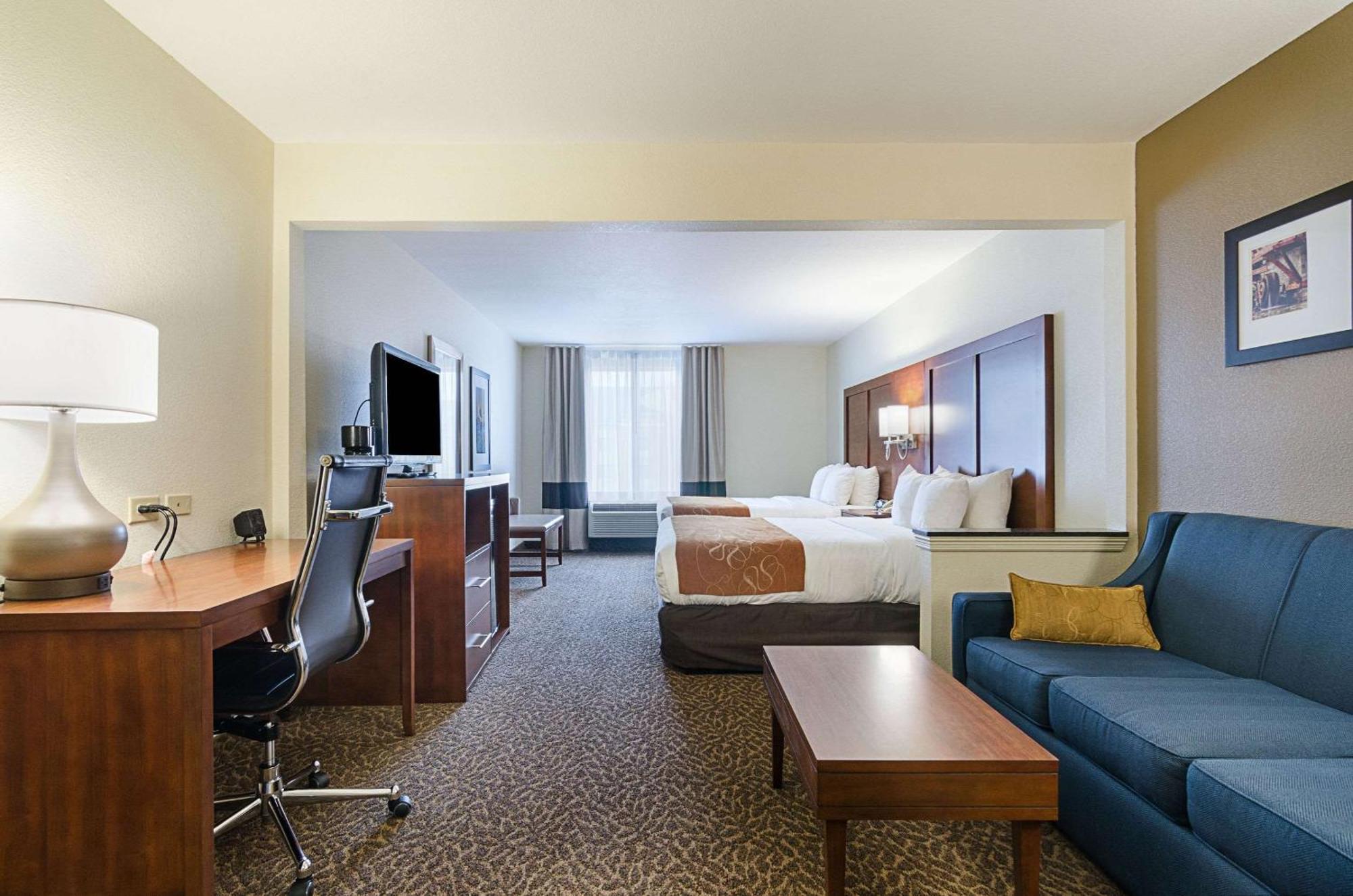 Suite with Two Double Beds - Accessible/Non-Smoking