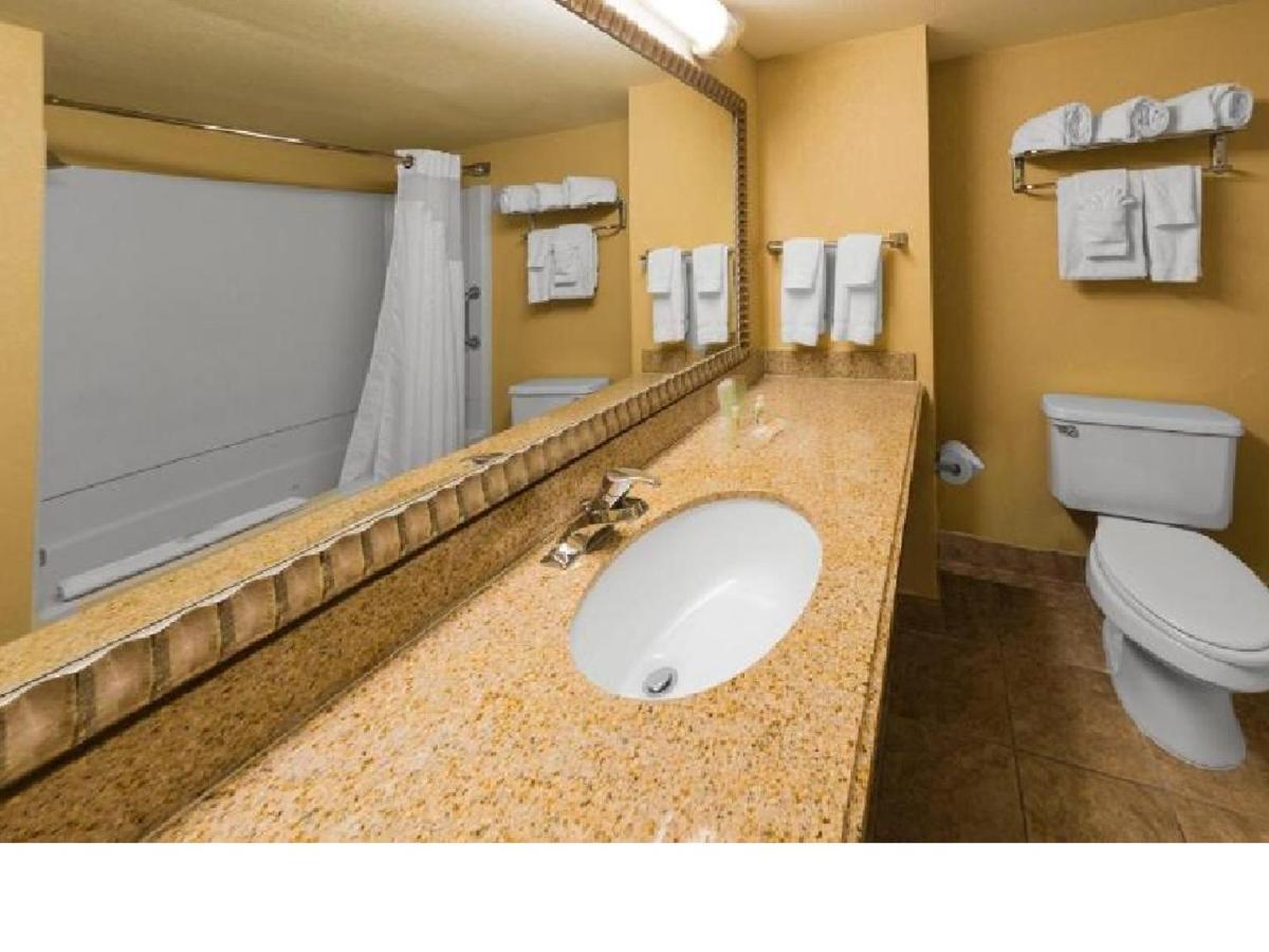 Quarto Queen Standard com 2 Camas Queen-size