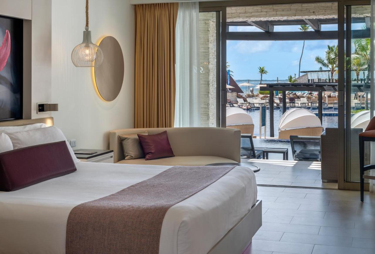 Suite Junior Diamond Club de lujo Swim Out