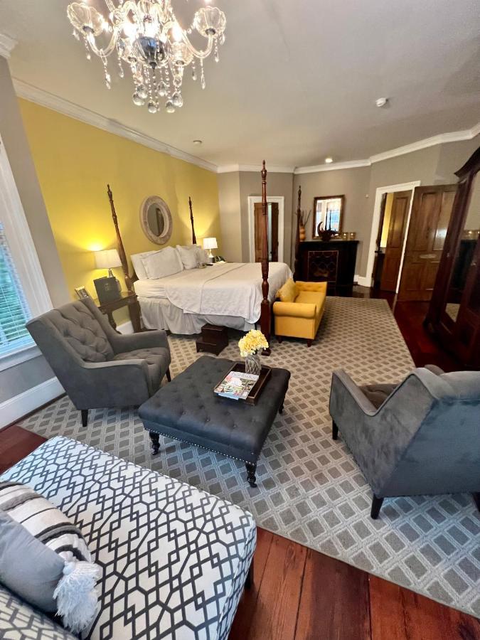 Premium King Room 2