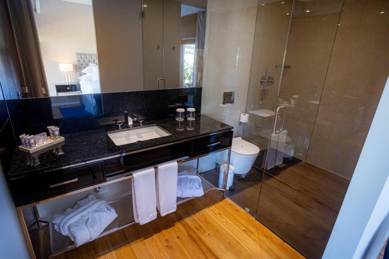 Quarto Real Plus Terraço Jardim - Edifício Moderno
