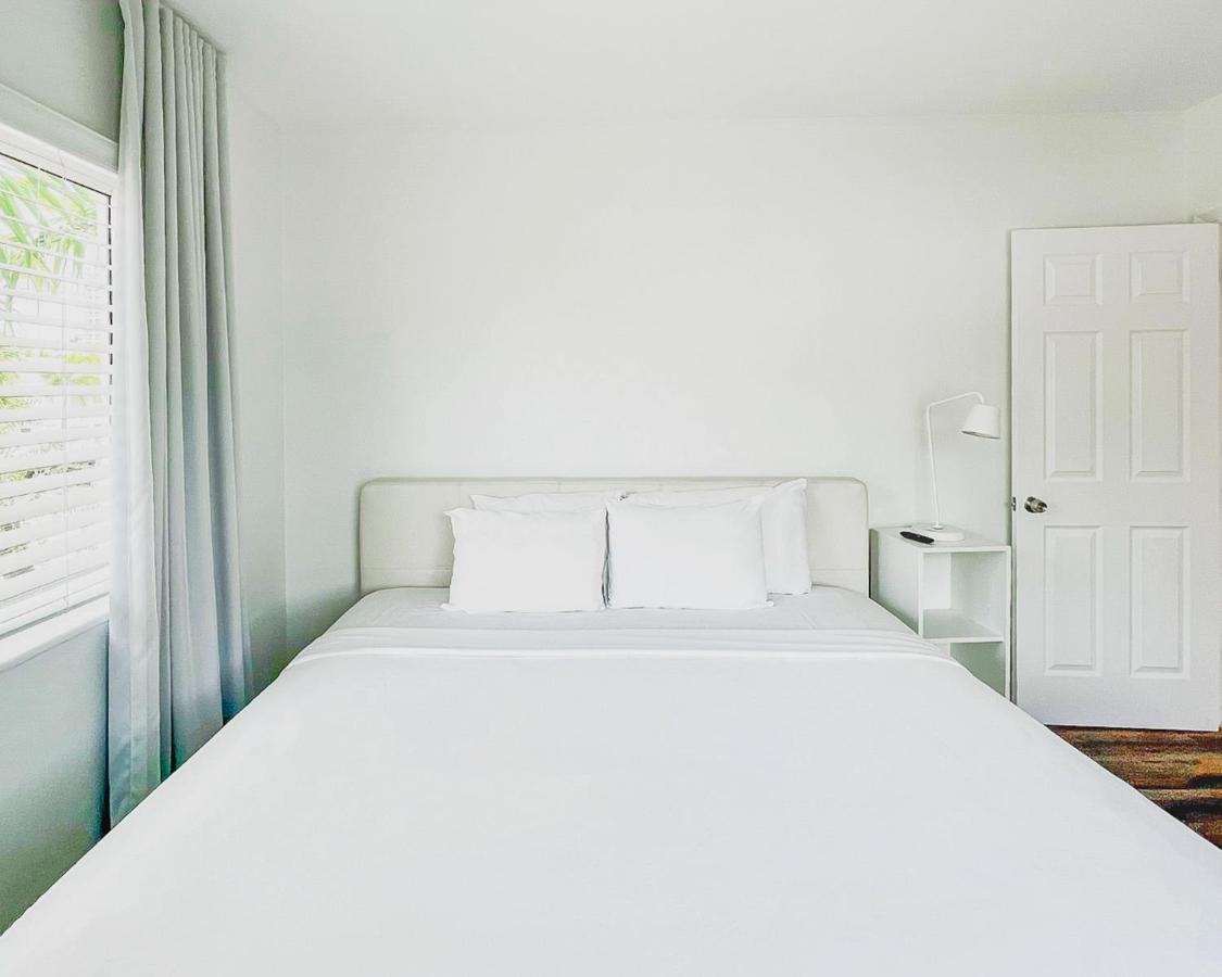 One-Bedroom King & Sofa Bed