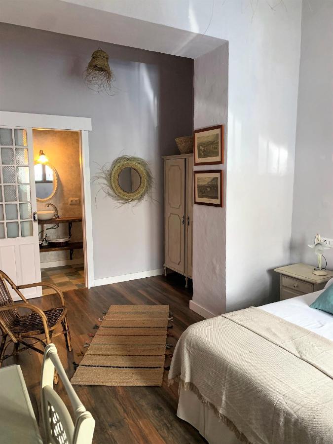 Deluxe Double Room,1366249433:JPEG