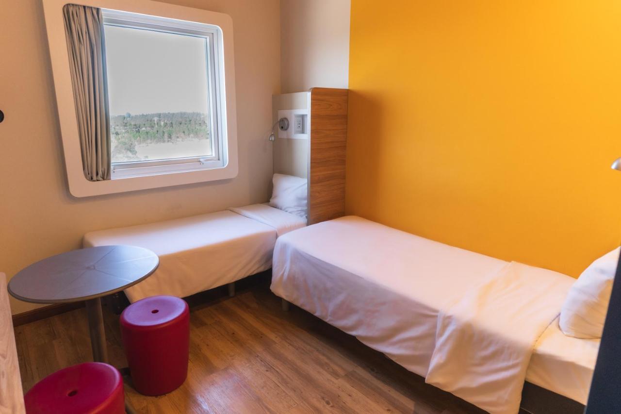 Apartamento com 2 Camas de Solteiro