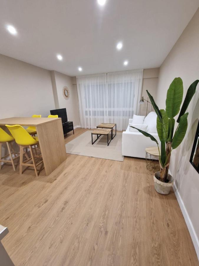 Two-Bedroom Apartment,1295910205:JPEG