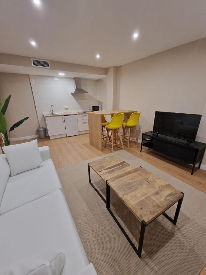One-Bedroom Apartment,1295911957:JPEG