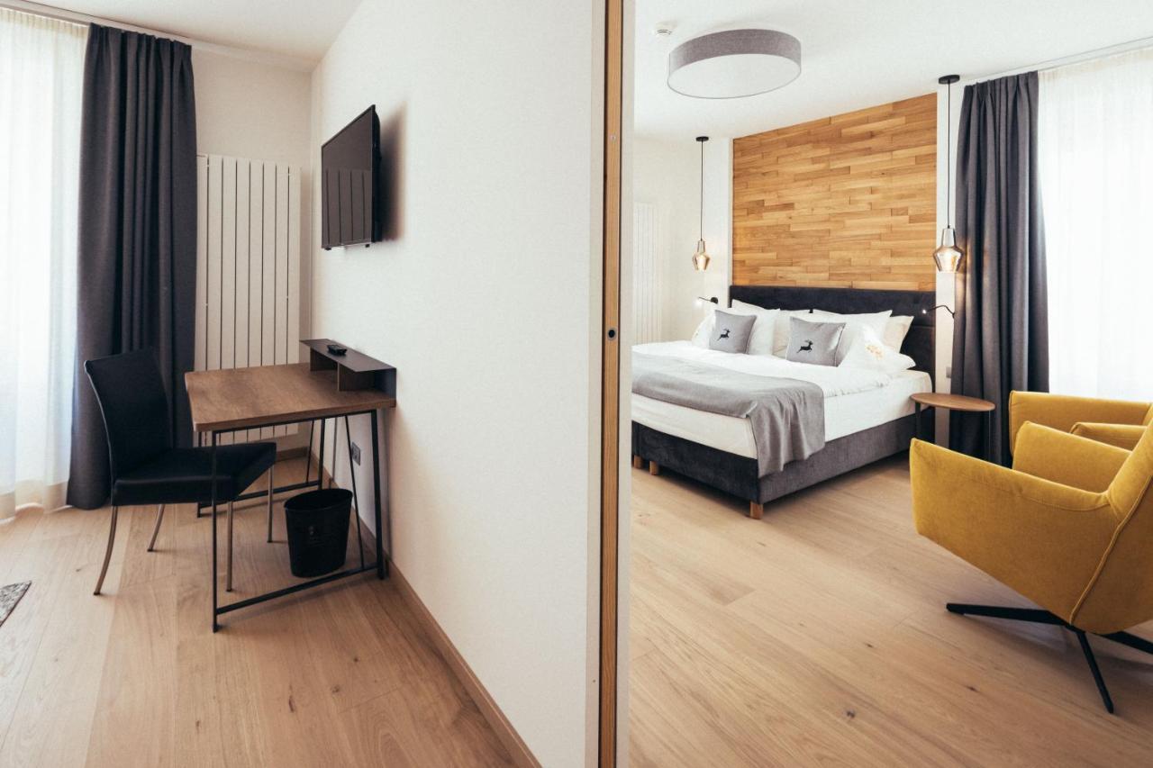 Doppelzimmer mit Balkon