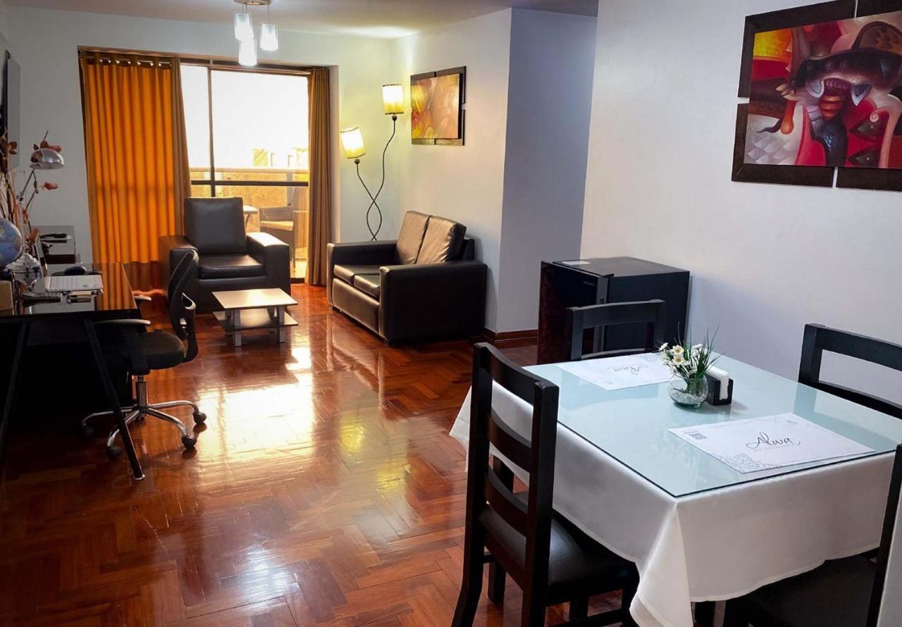 Habitación con balcón y vistas a la calle - Cama extragrande