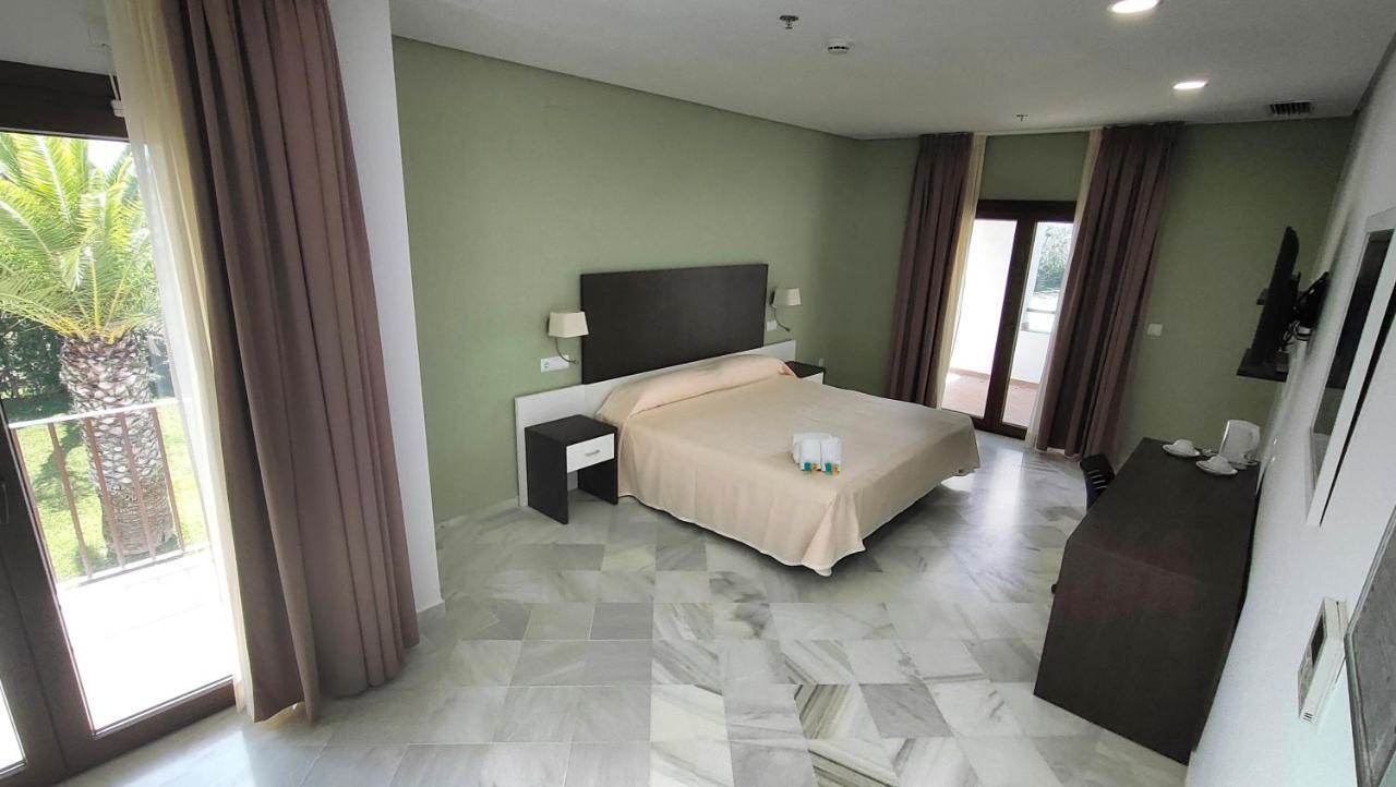 Chambre Double ou Lits Jumeaux - Vue sur Jardin